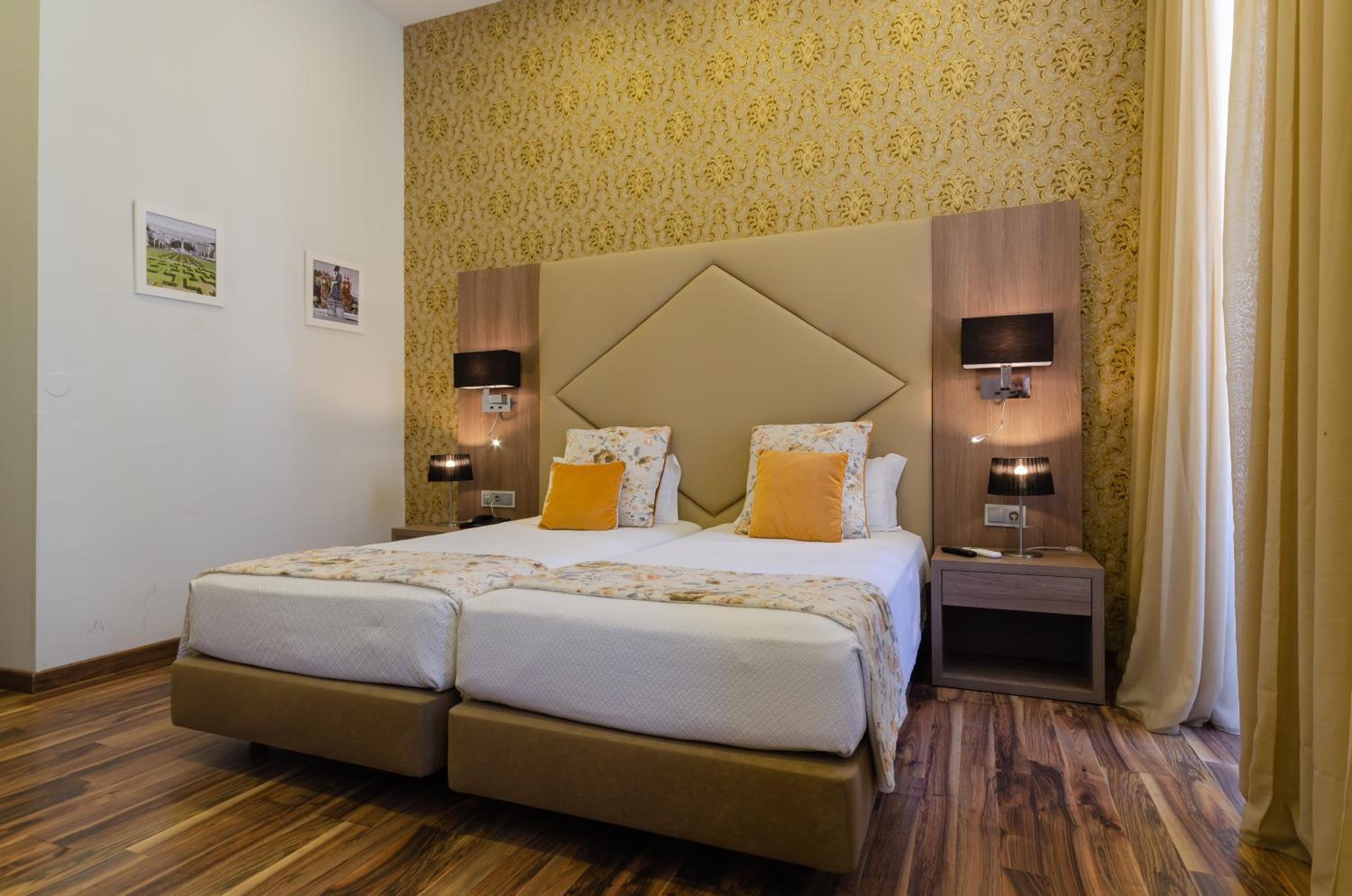 Superior Twin Room - Photo 15