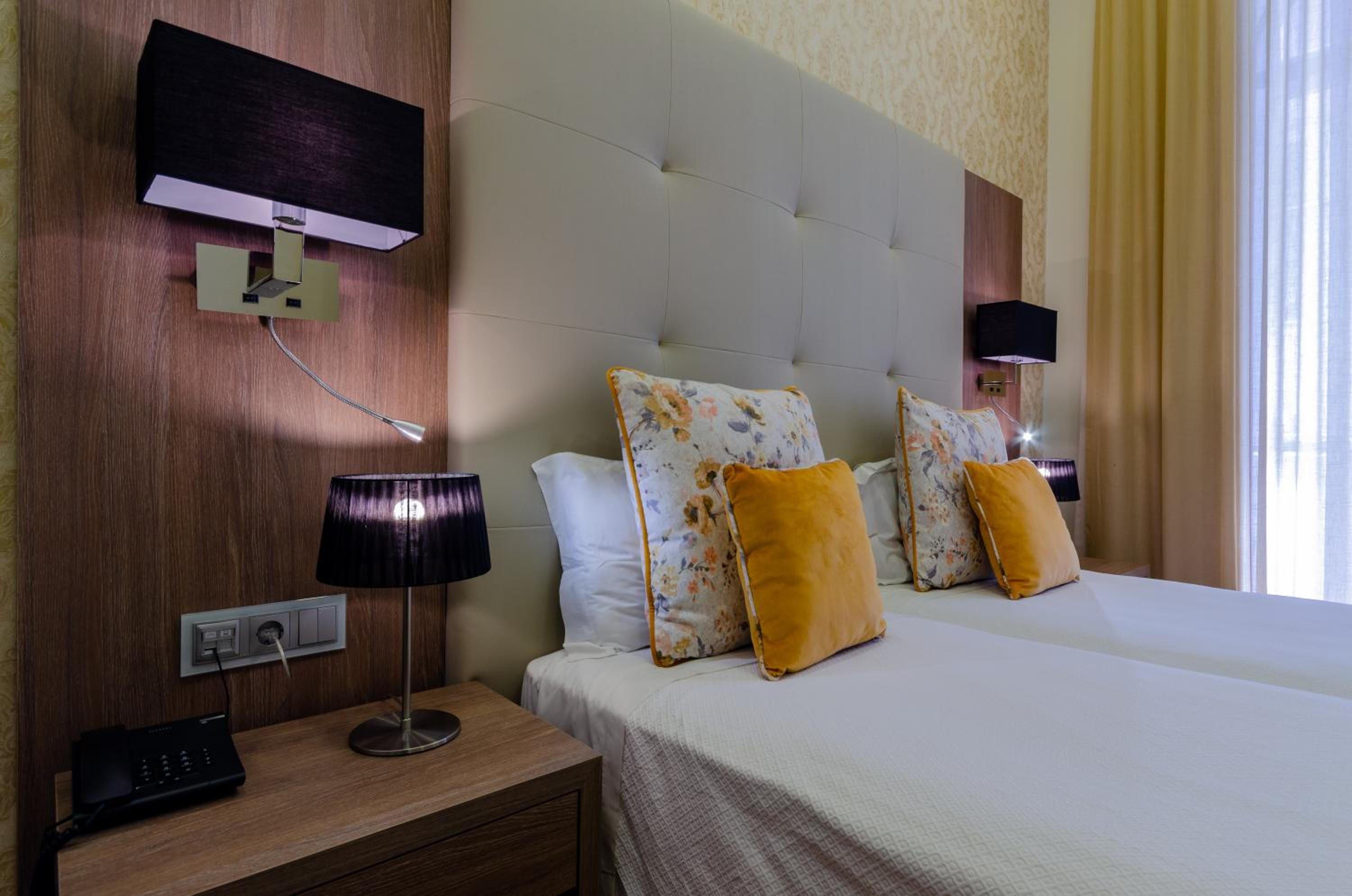 Superior Twin Room - Photo 17