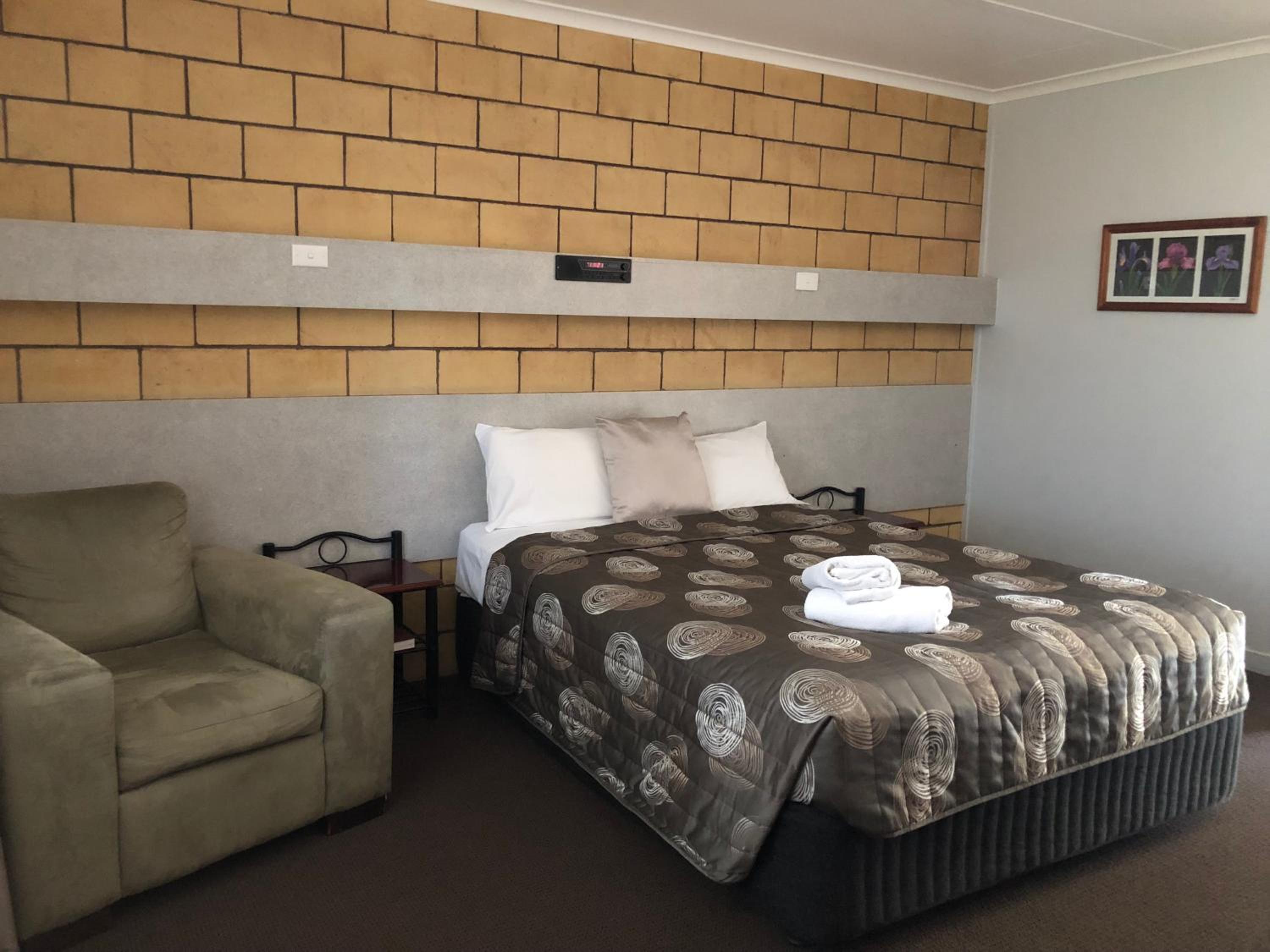 Standard Double Room - No Pets photo 2