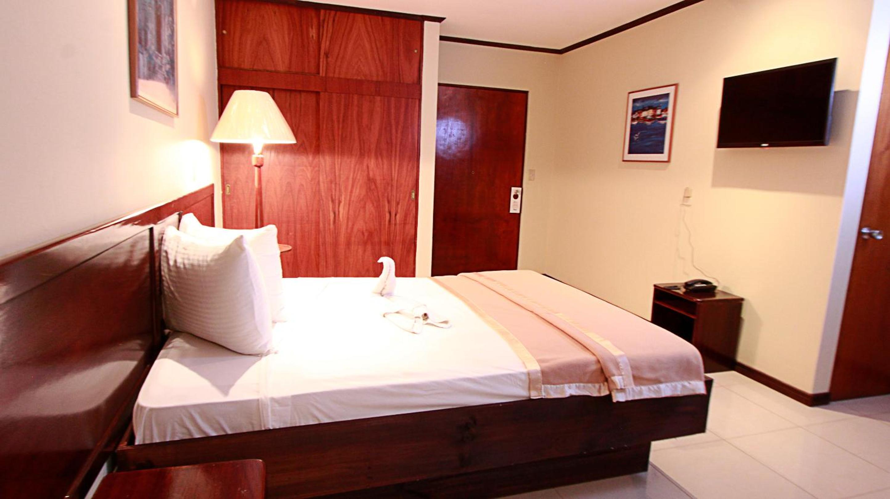 Double Room - Disability Access photo 2