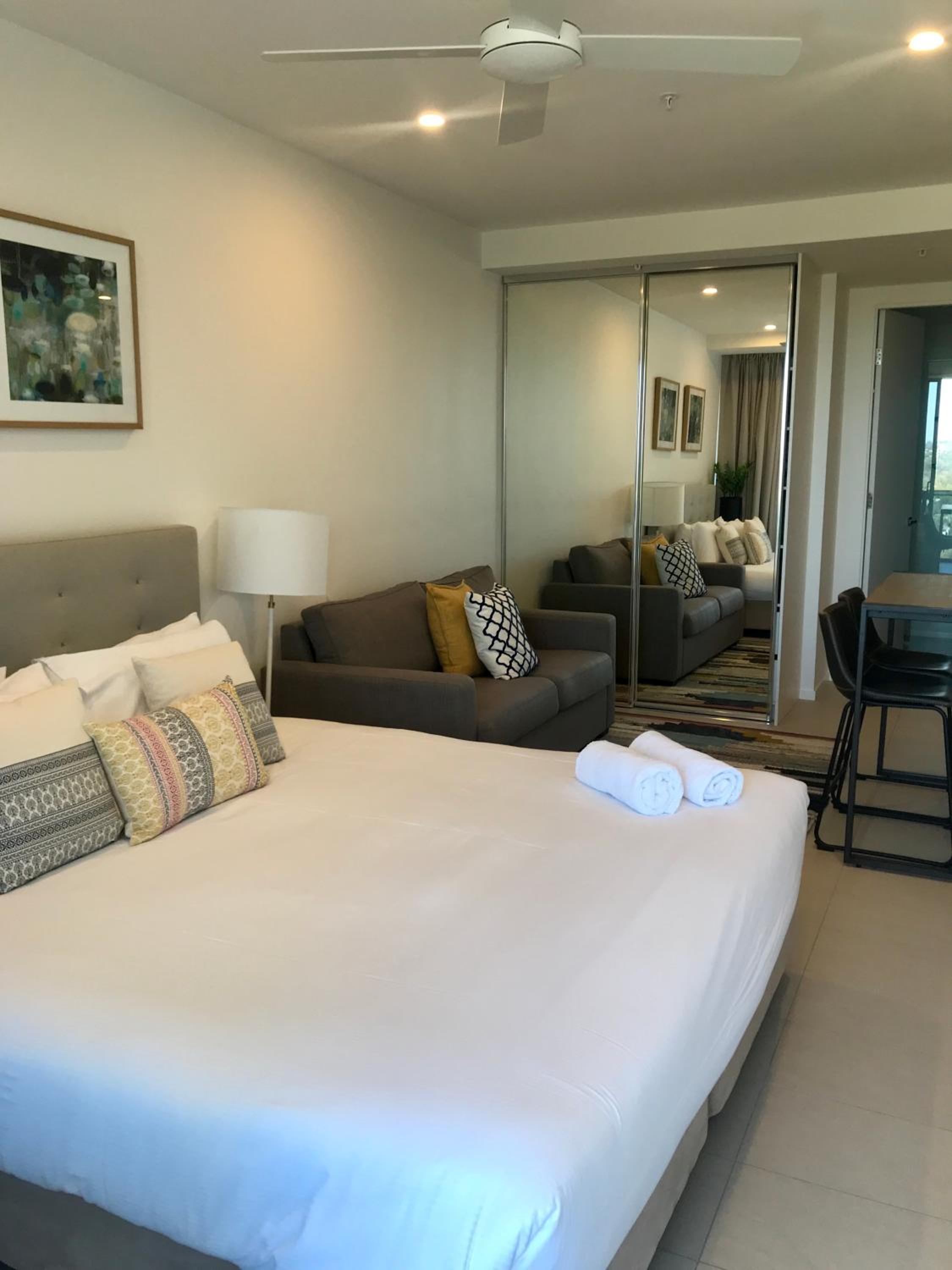 Hotel Studio with Hinterland View - No Car Park Included