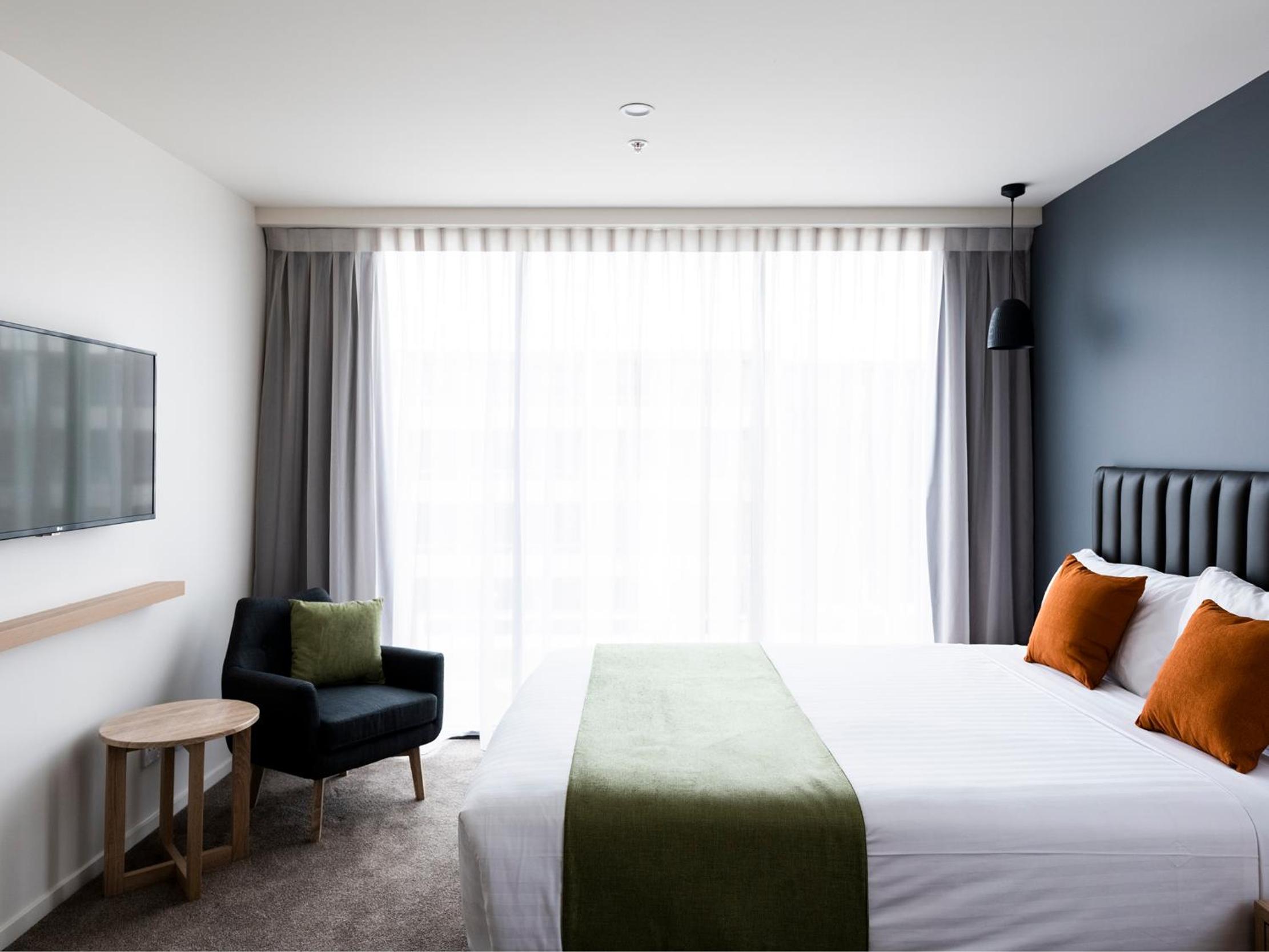 Queen Room - Disability Access photo 1