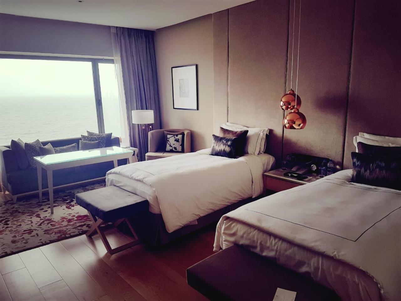 Luxury Room Twin Bed