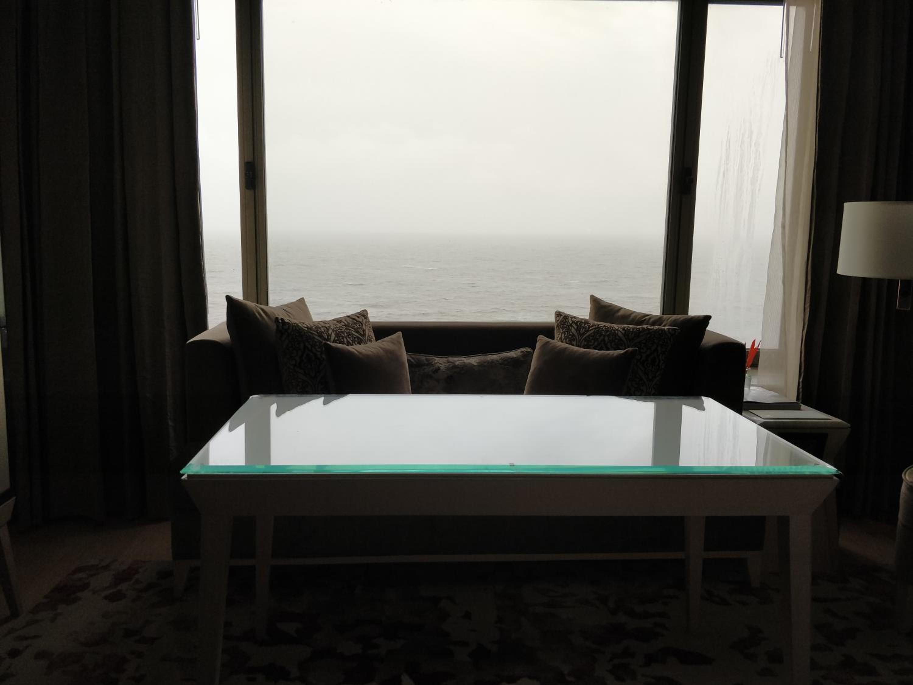 Serene Infinity Sea View Room King Bed