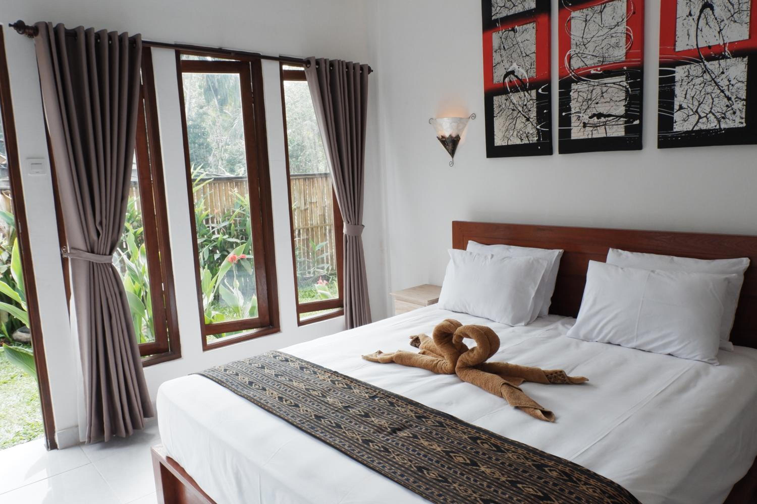 Shocking Deal - Double Bedroom with garden view - Photo 1