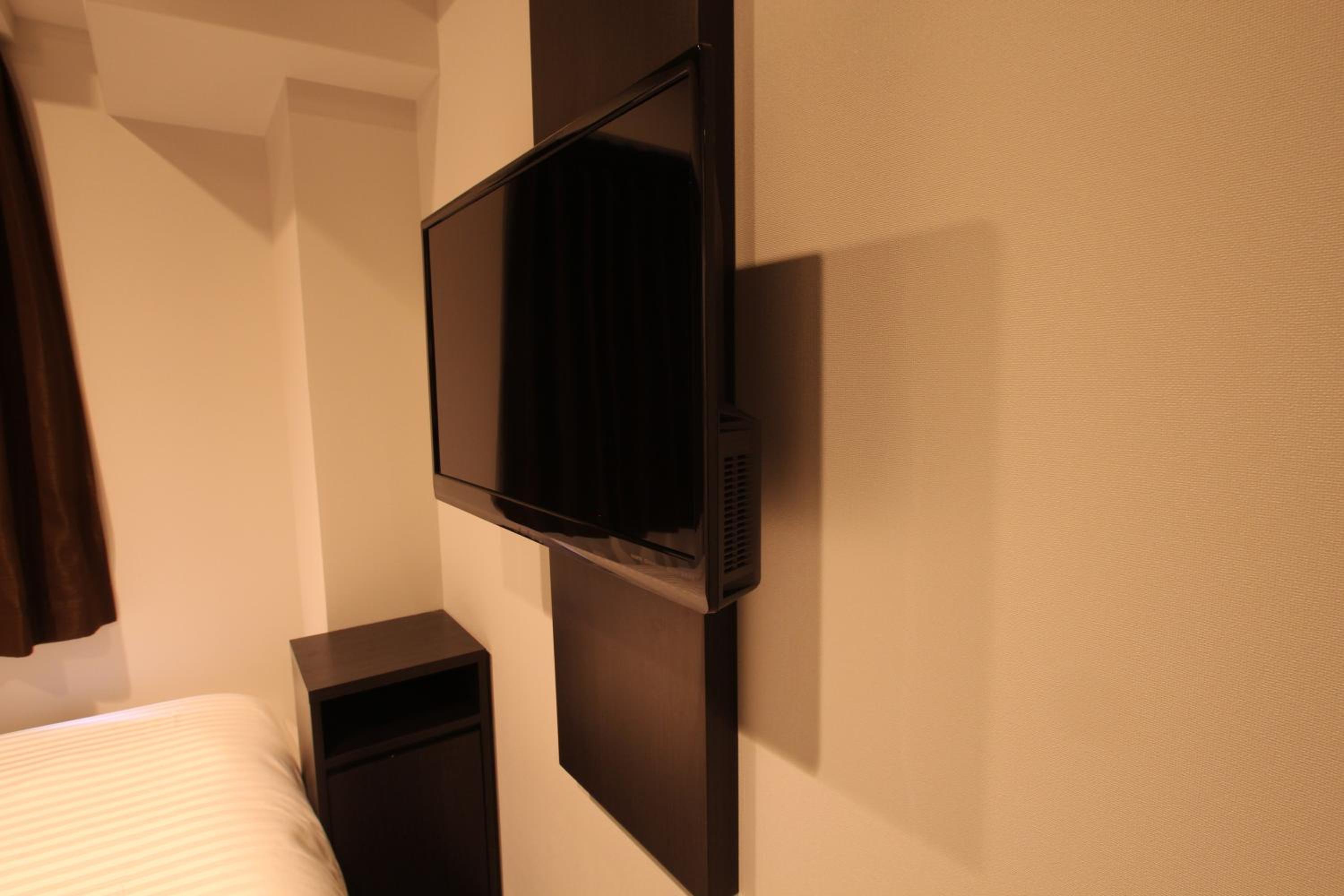 Double Room - Non-Smoking  - Photo 13
