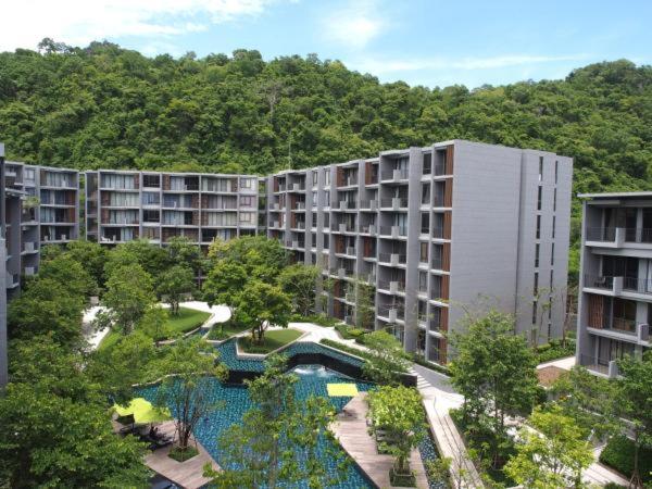 Apartment with Pool View  photo 2