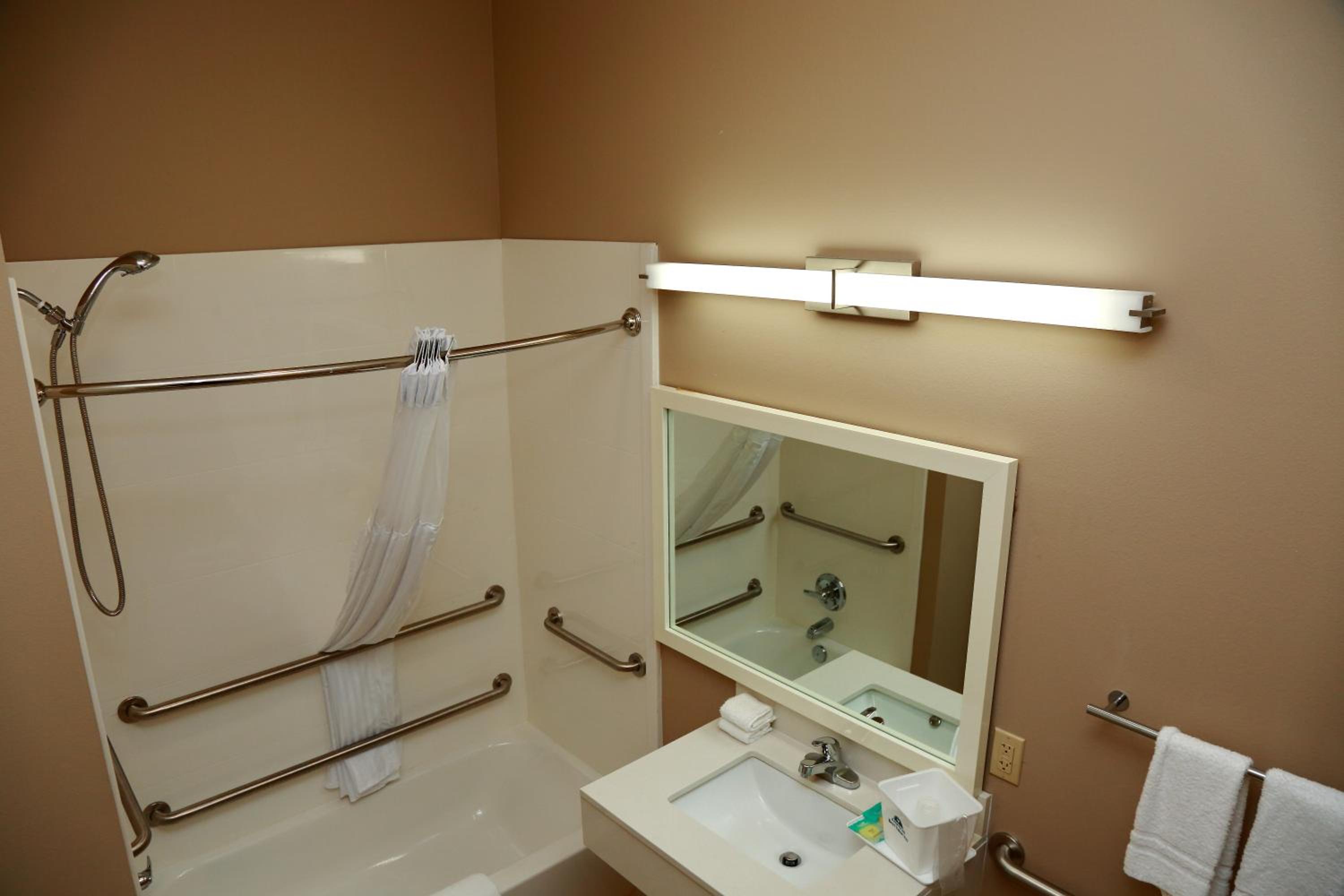 Americas Best Value Inn & Suites-Prairieville, 写真 3