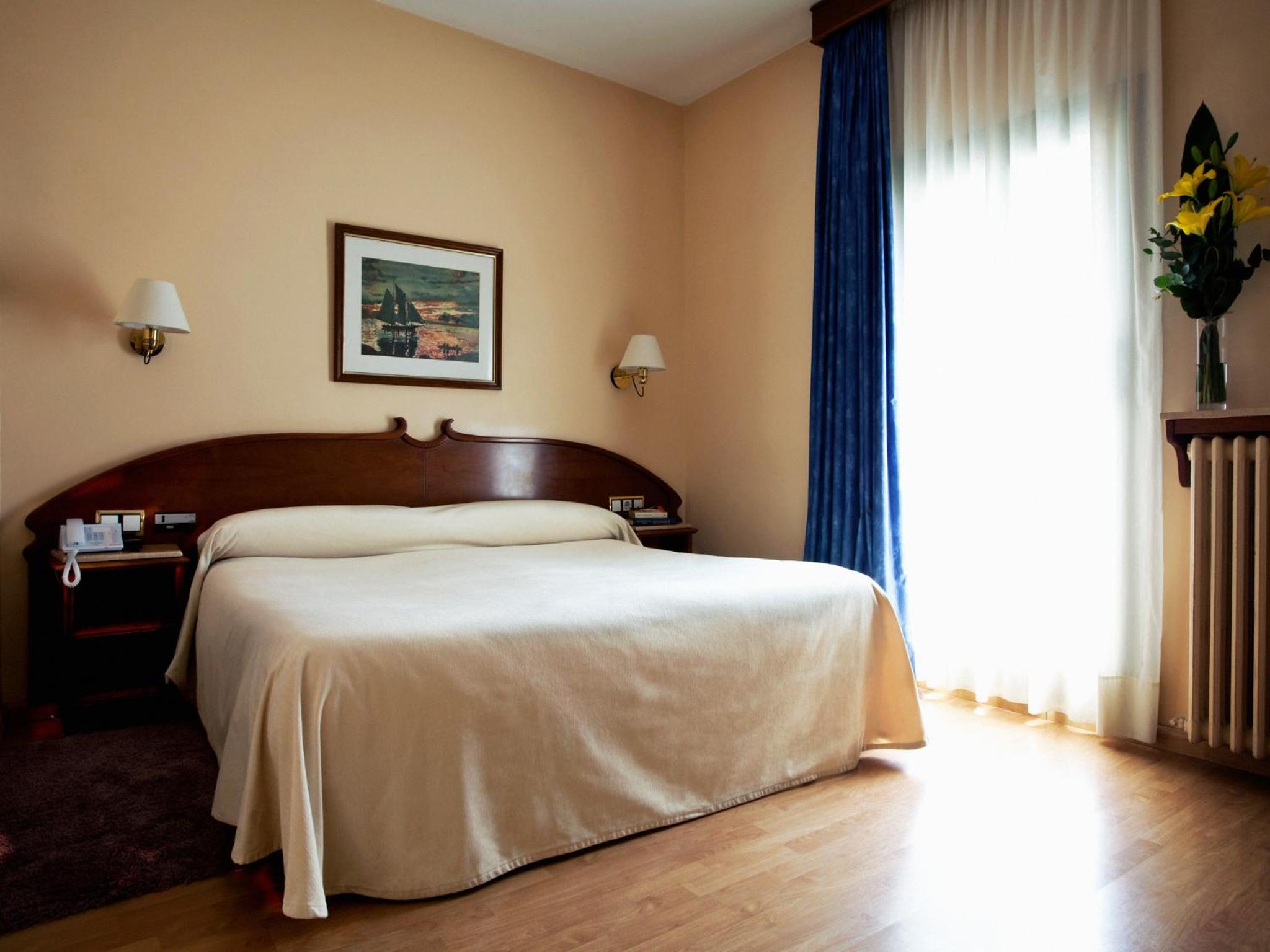Habitación Doble o con Dos Camas