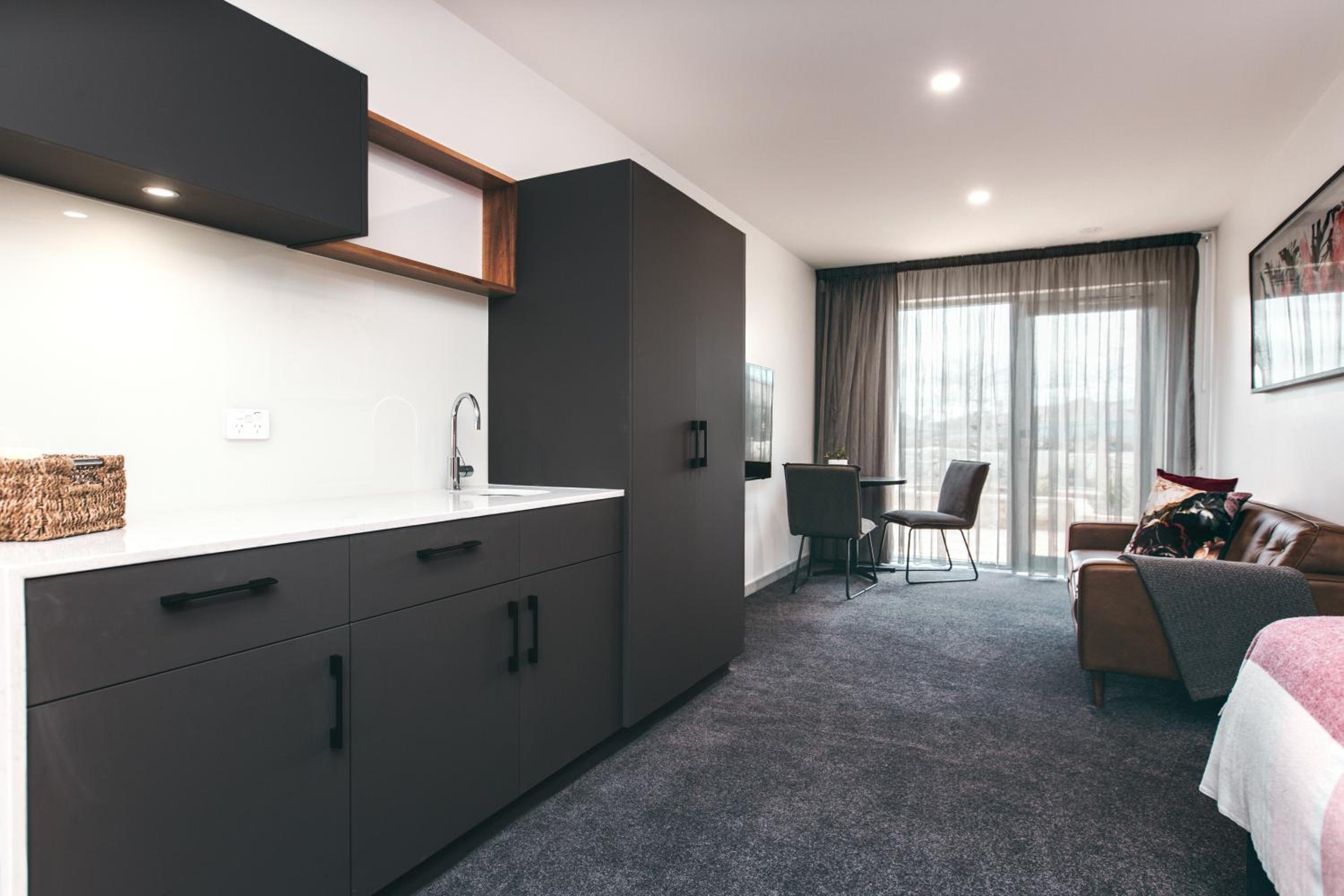 King Room - Brownell thumbnail 5