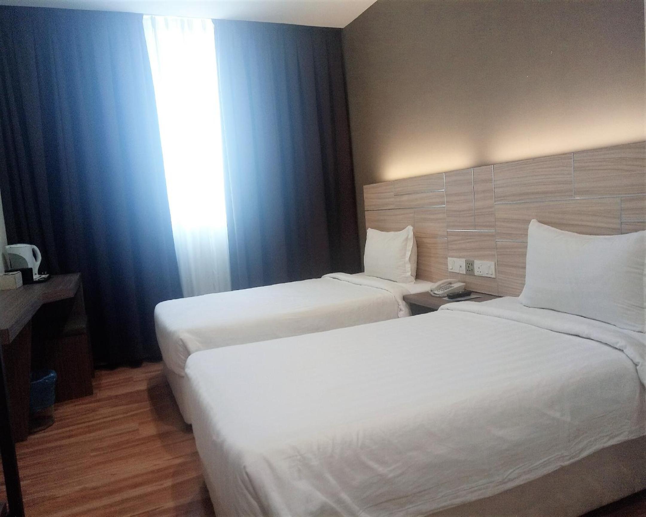 Superior Twin Room - Photo 3