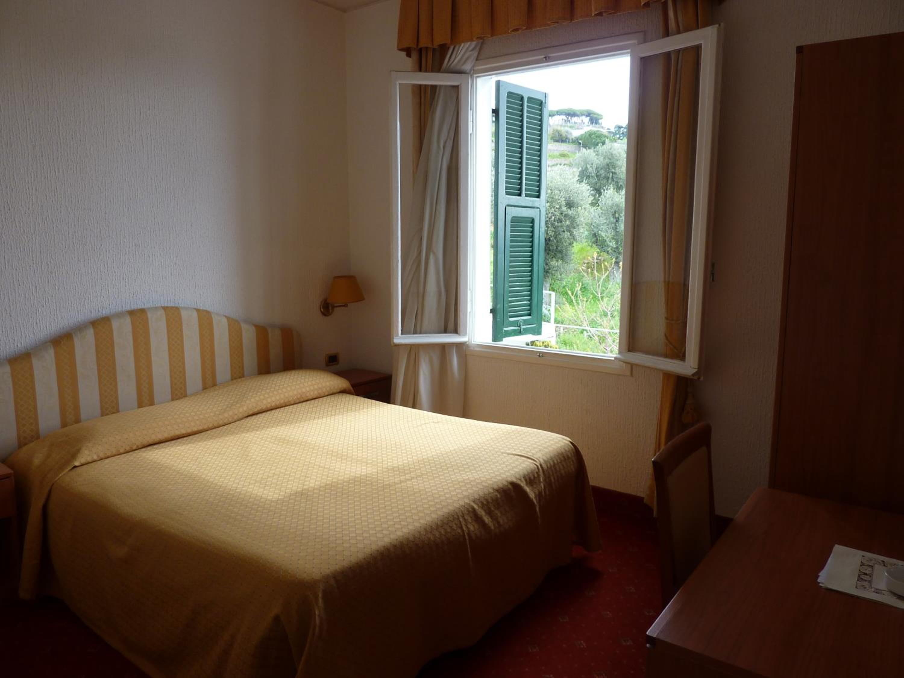 Economy Double or Twin Room - Photo 1