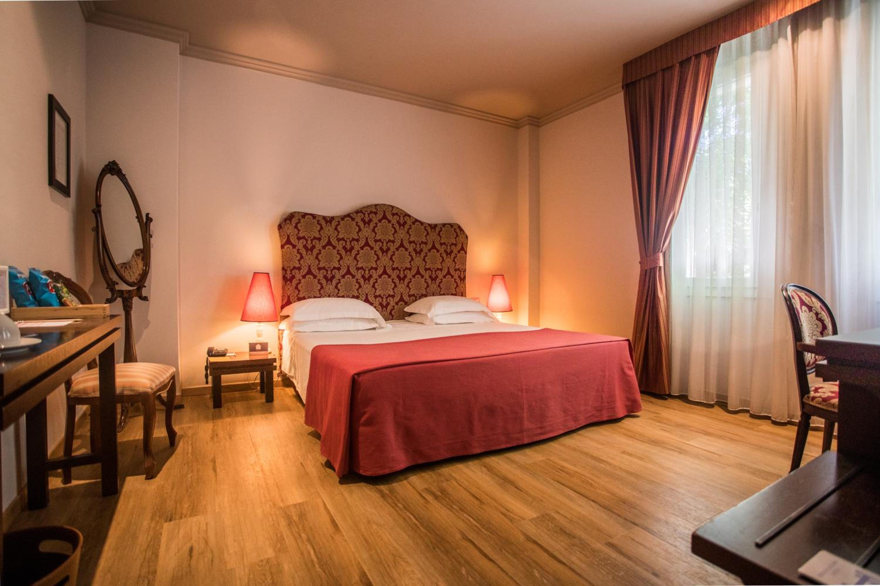 Superior Double or Twin Room - Photo 1