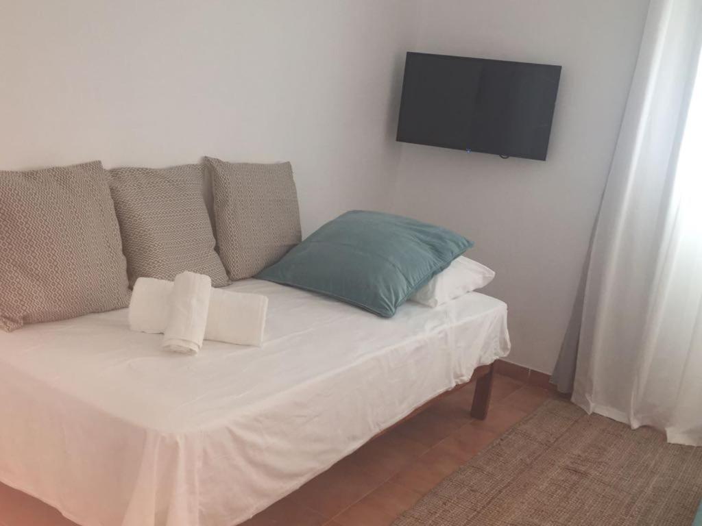 Studio Apartment - Photo 2