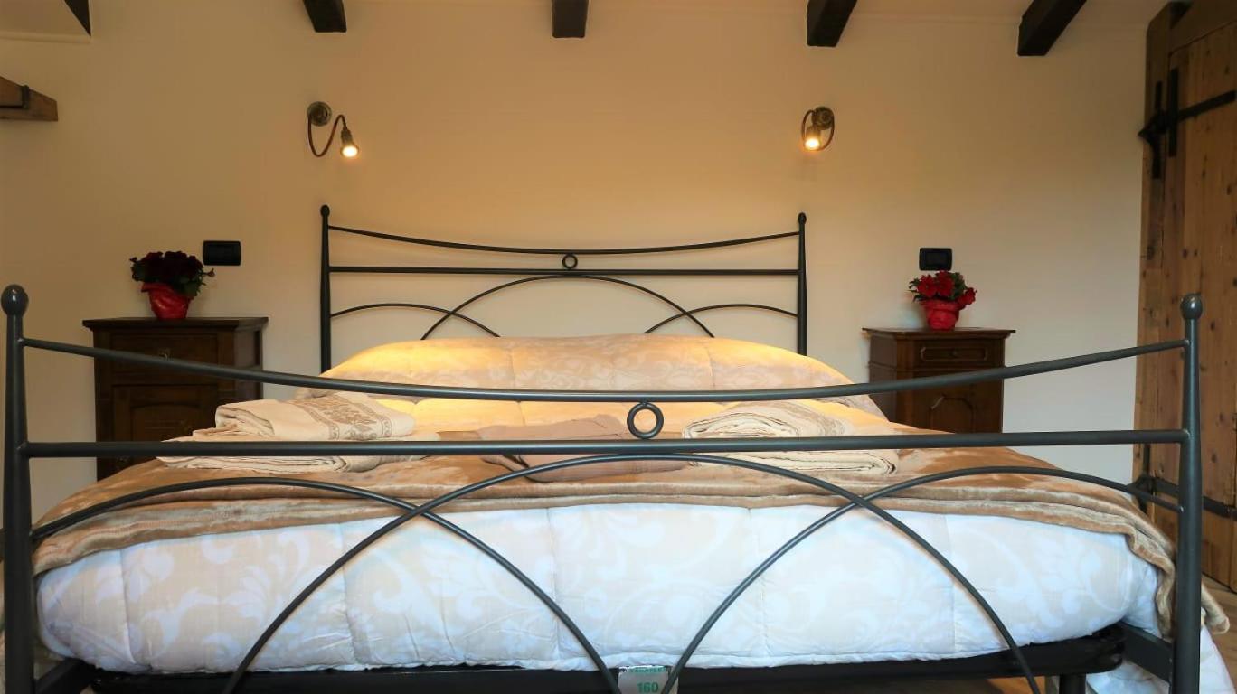 Double Room - Photo 7