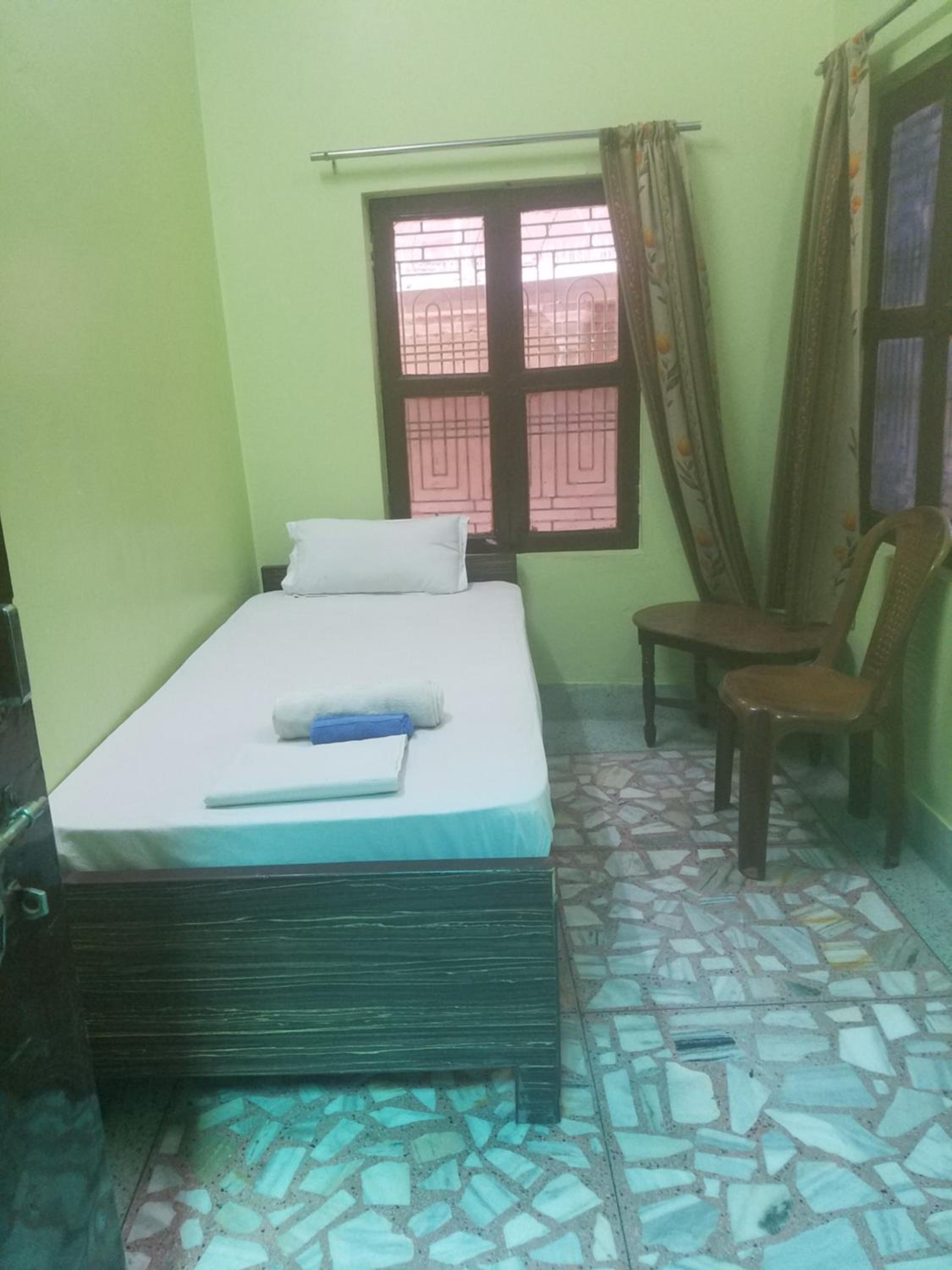 Single Room With Private External Bathroom photo 2