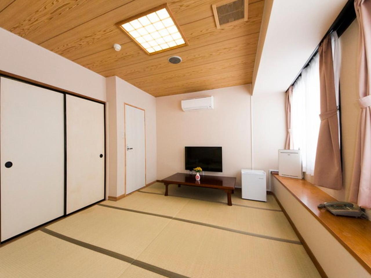 Japanese-style Triple Room No Bath - Smoking