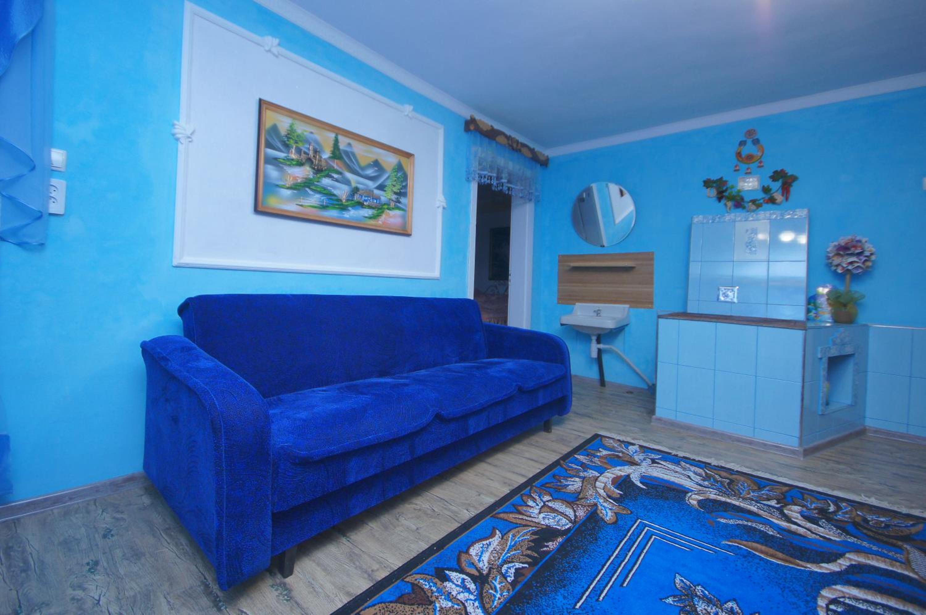 Deluxe Room (2 Adults + 1 Child) photo 1