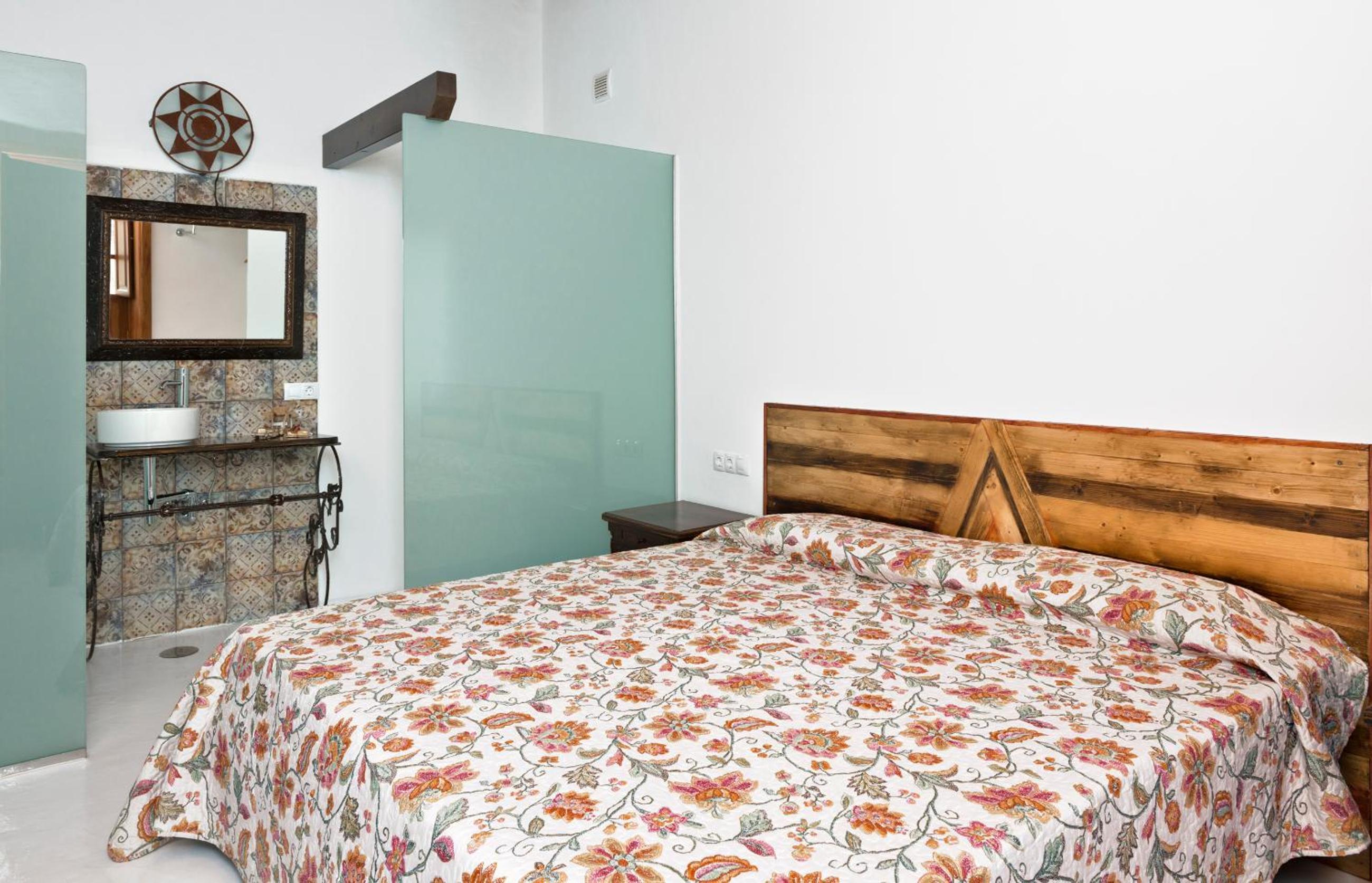 Habitación Doble Deluxe con Vista Lateral al Mar