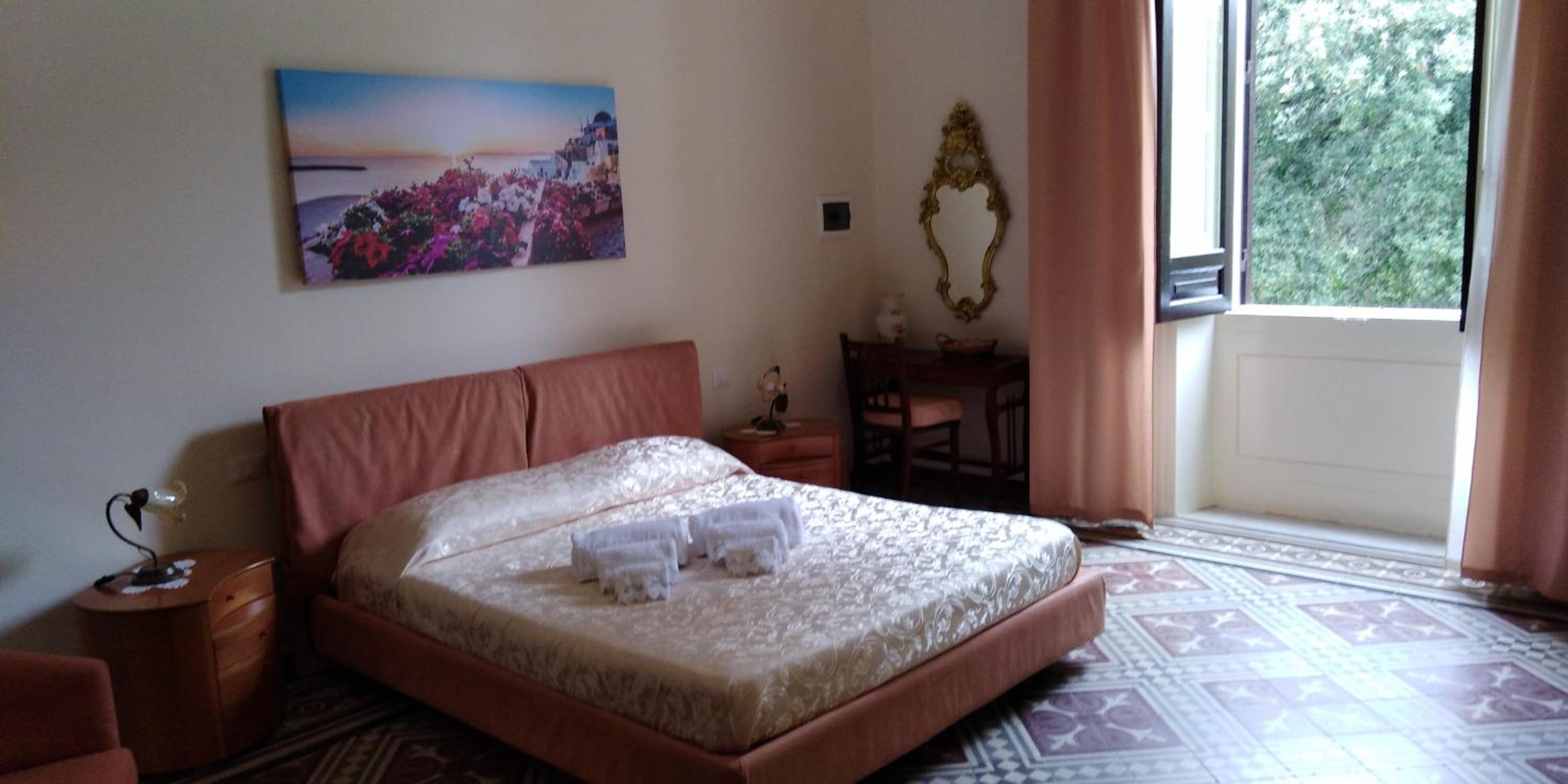 Double Room with Private Bathroom photo 1