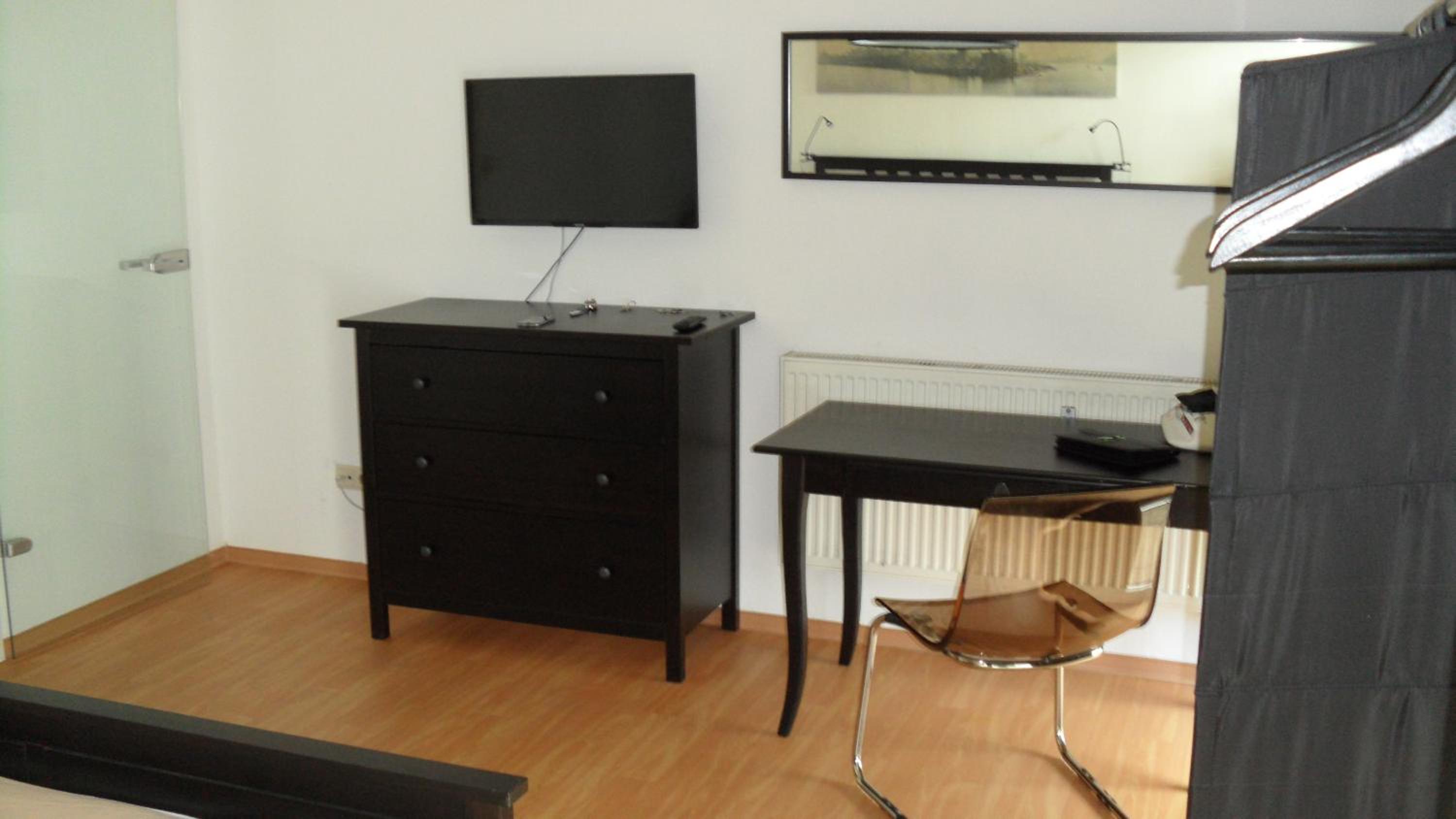 Apartment - Photo 2