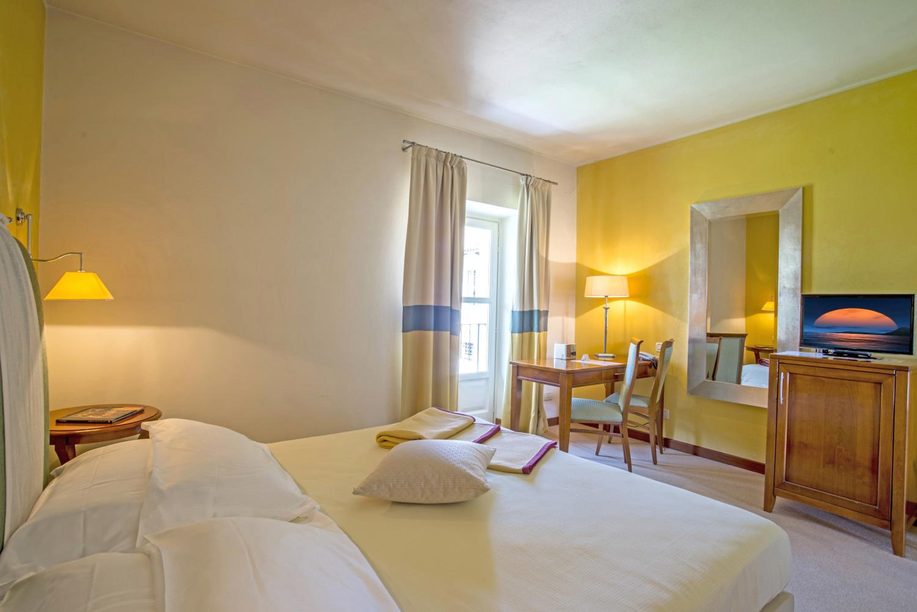 Premier Double or Twin Room - Photo 1