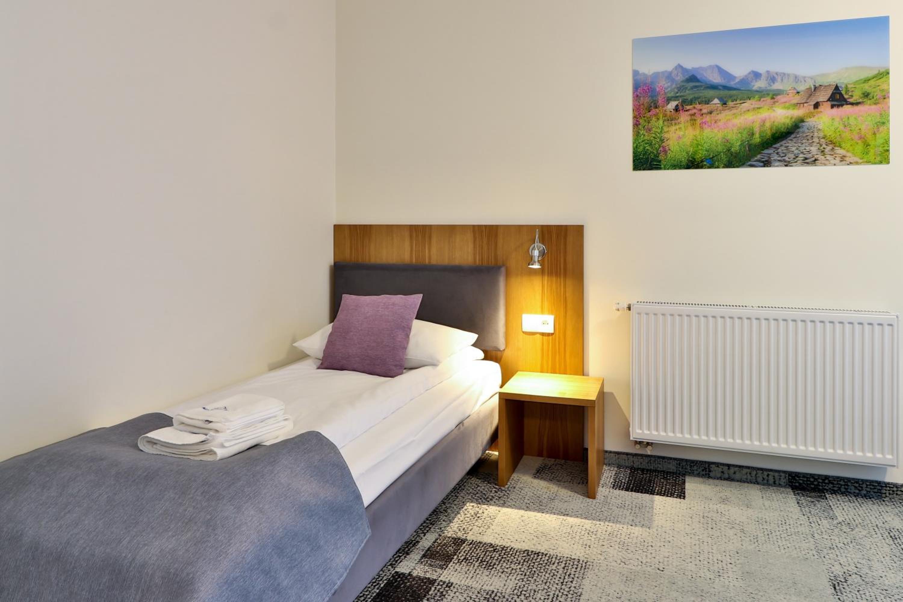 Two-Bedroom Apartment - Photo 3
