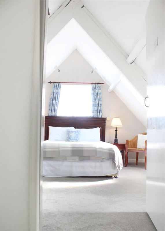 Standard Double Room - Photo 2