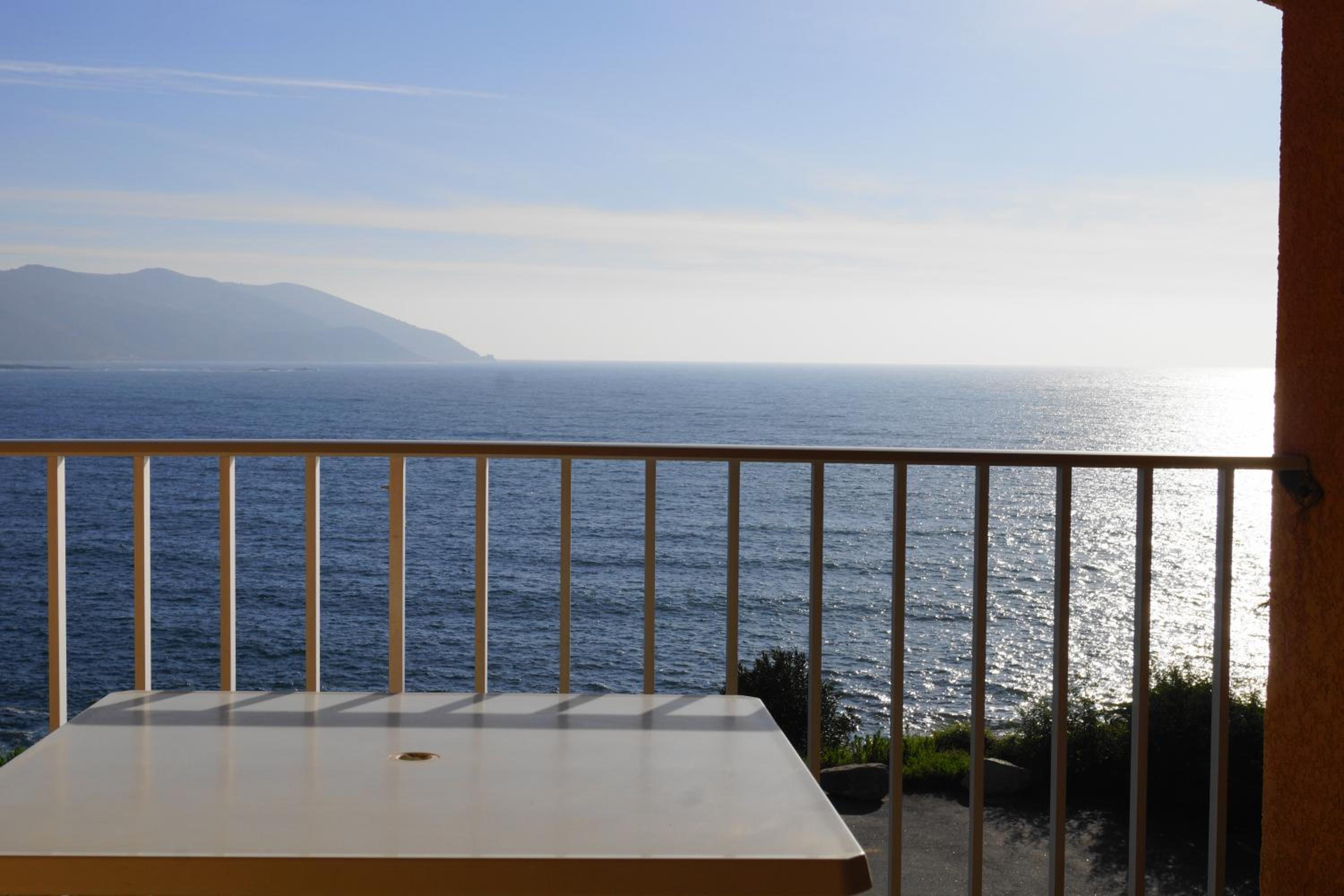 Double or Twin Room with View - Photo 19
