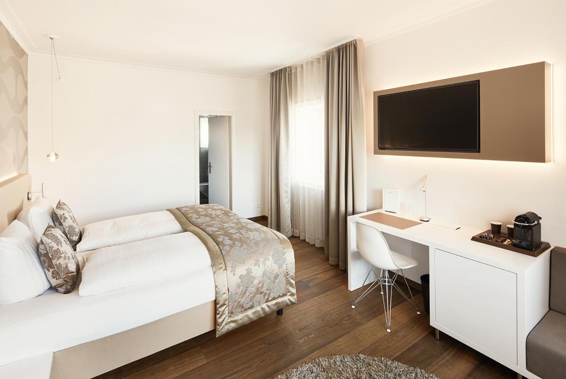 Superior Double Room - Photo 9