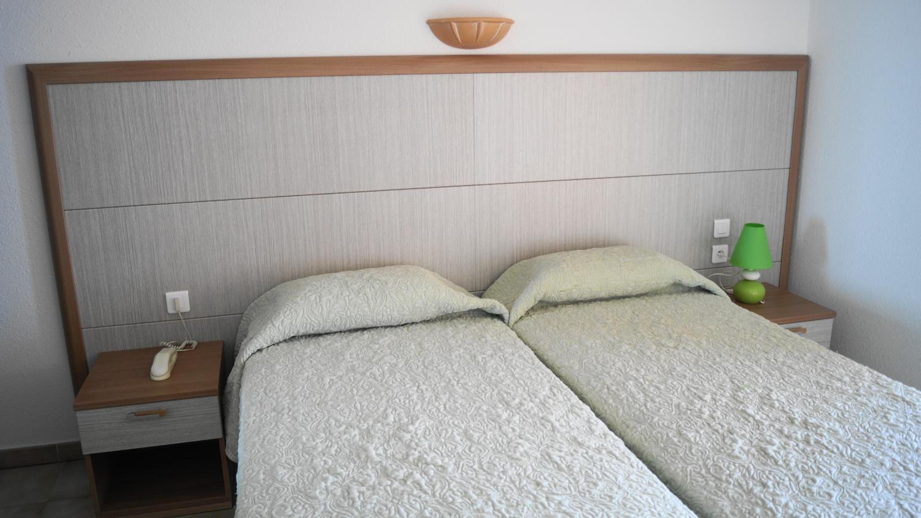 Double or Twin Room with View - Photo 11