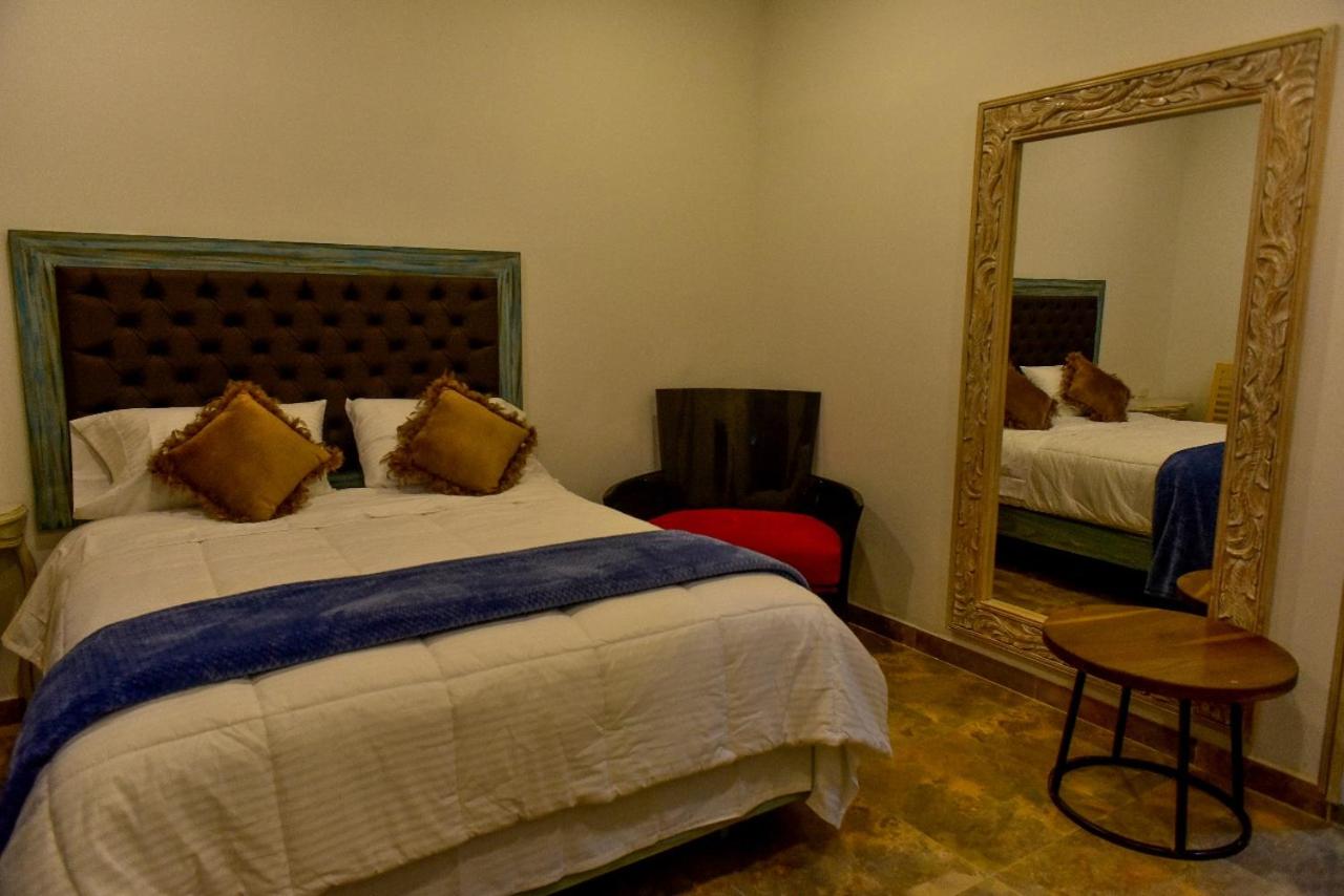 Deluxe Double Room with Balcony photo 3