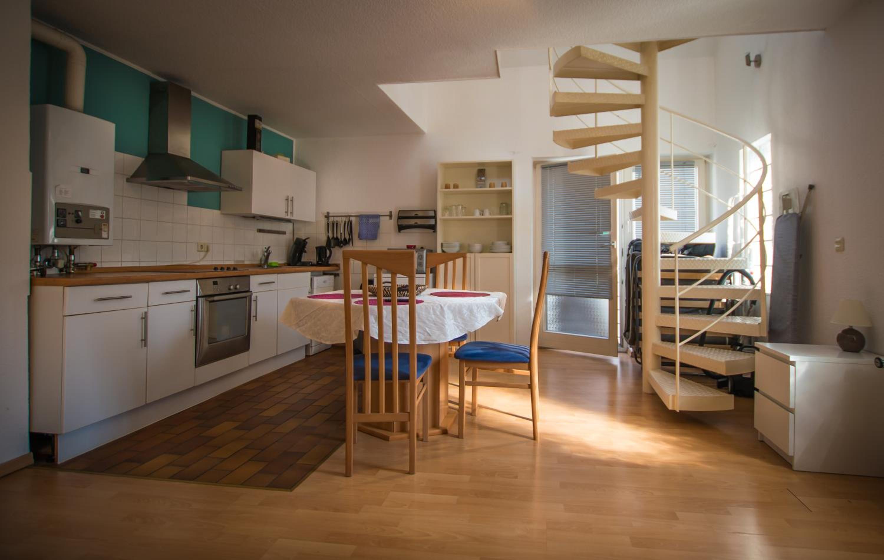 Maisonette Apartment with Terrace - Photo 20