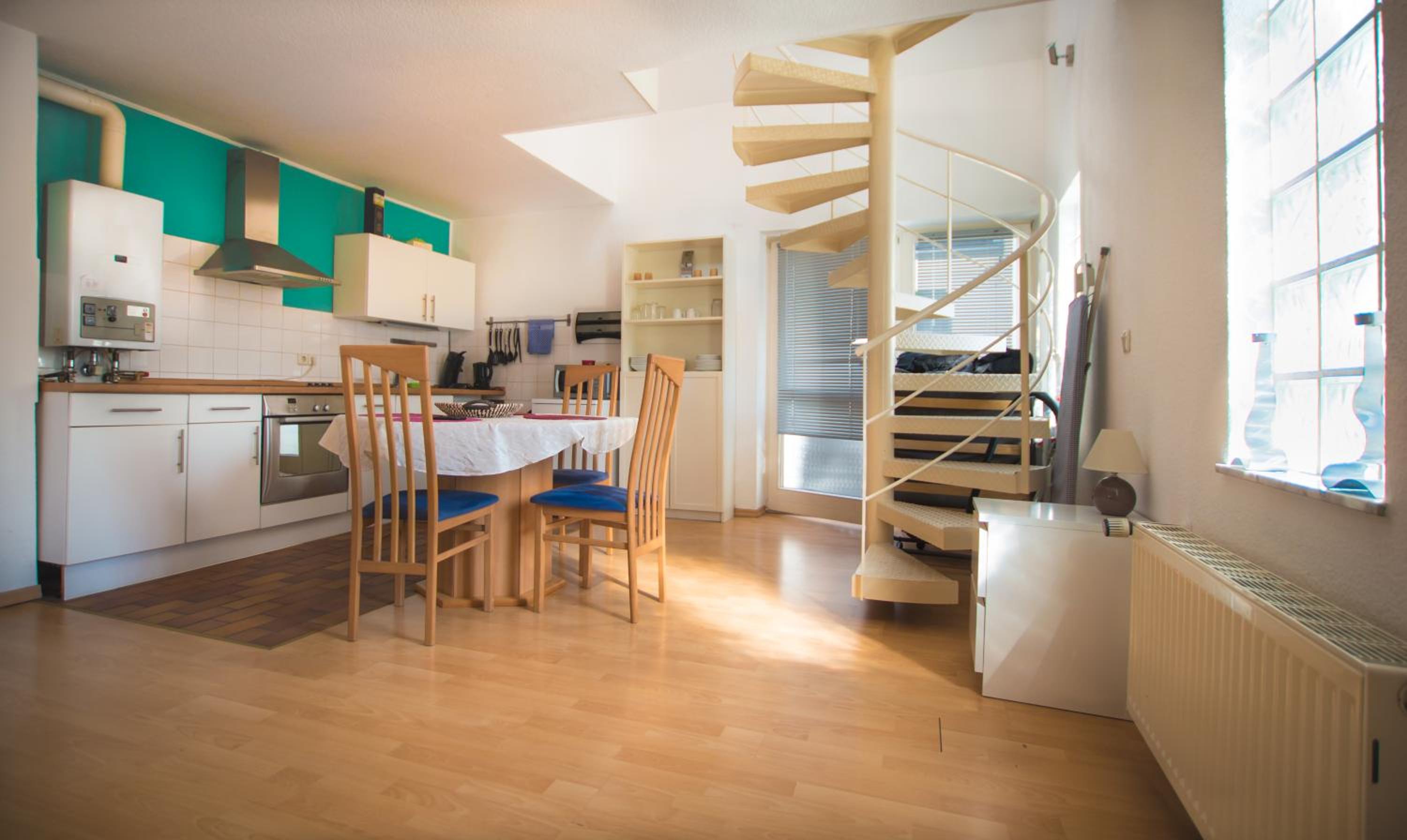 Maisonette Apartment with Terrace - Photo 2