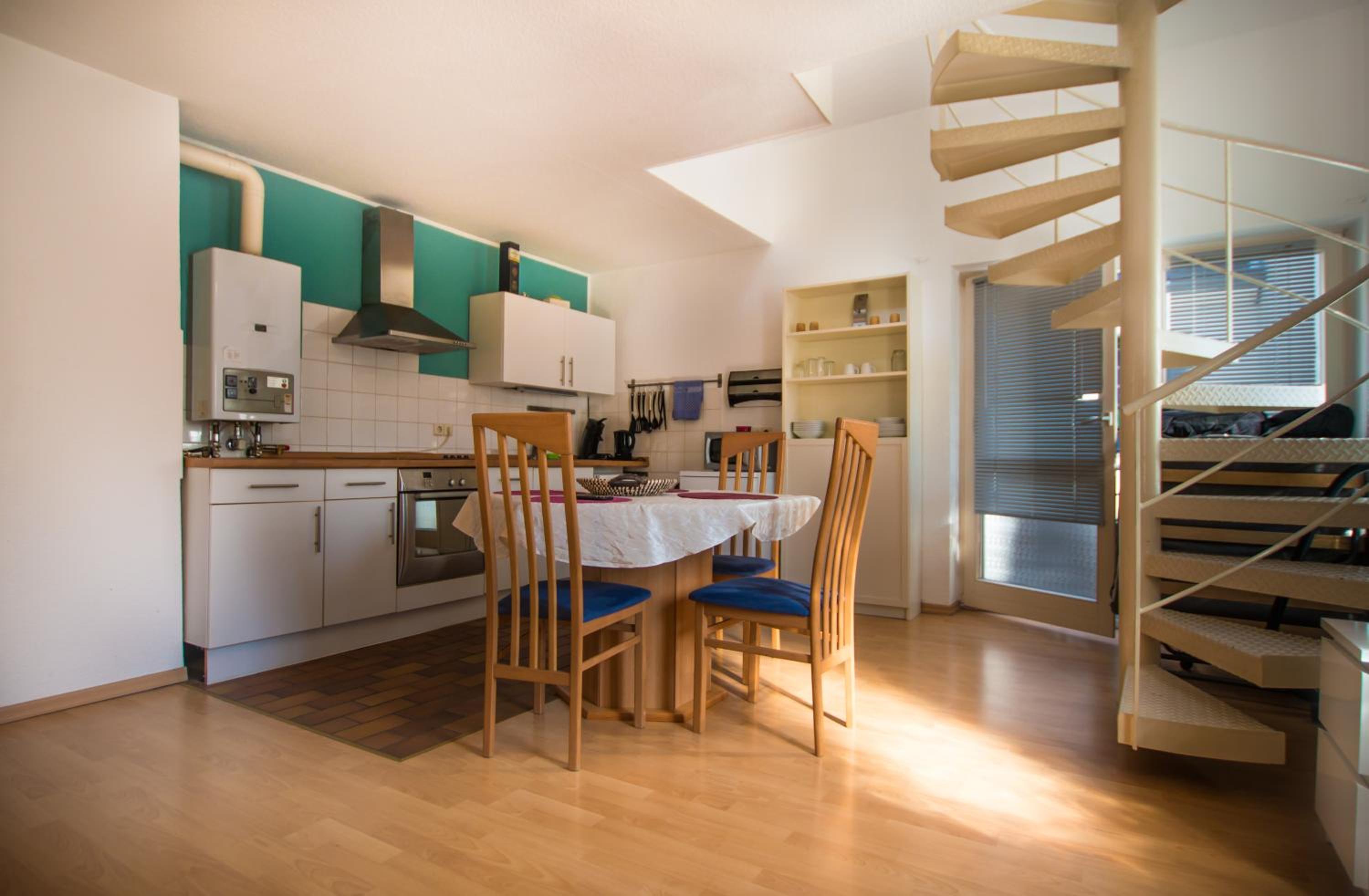 Maisonette Apartment with Terrace - Photo 7