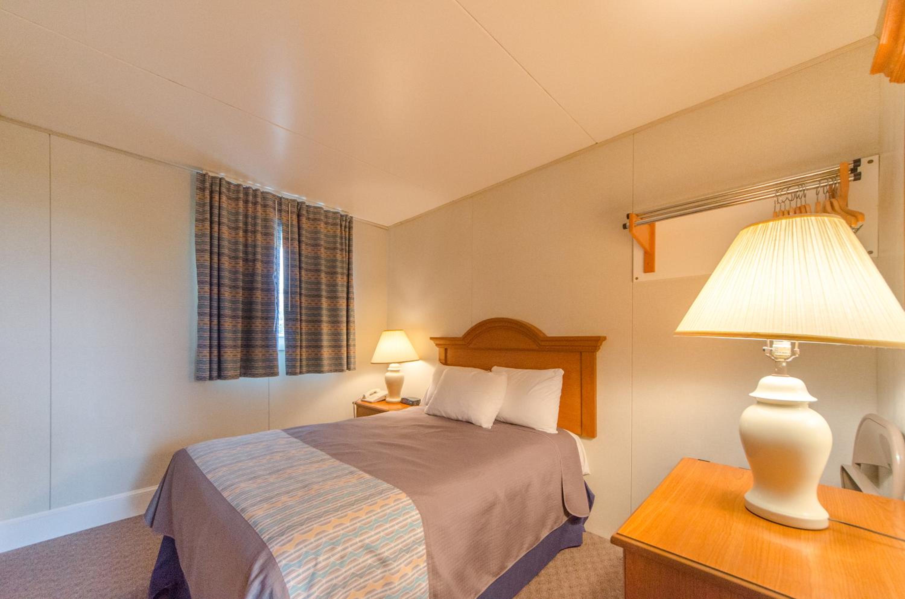 Standard Double Room - Upper Floor - No Elevator Access photo 3