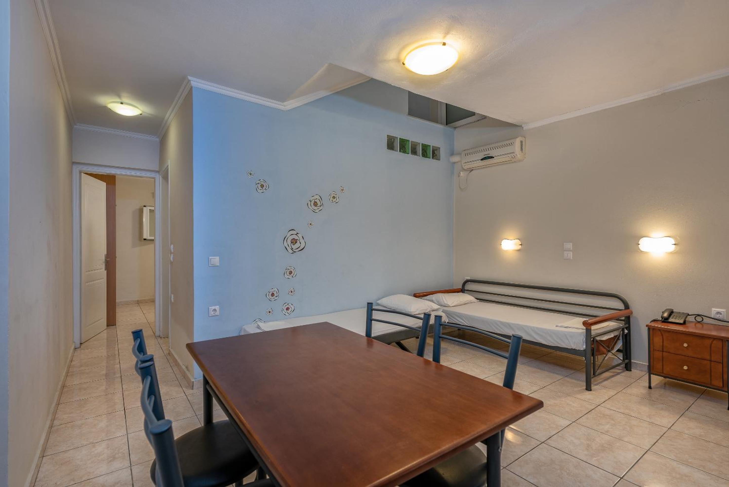 Apartment photo 2