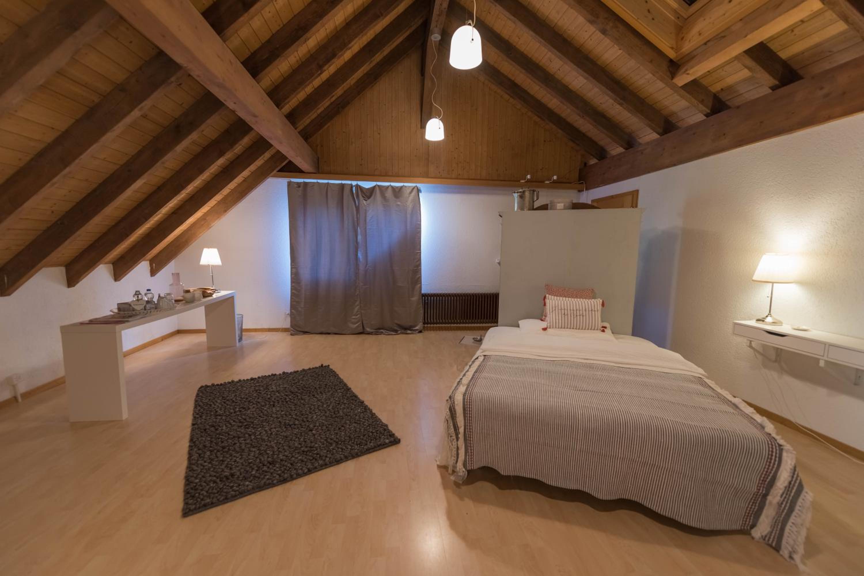 Double Room with Shared Bathroom photo 1