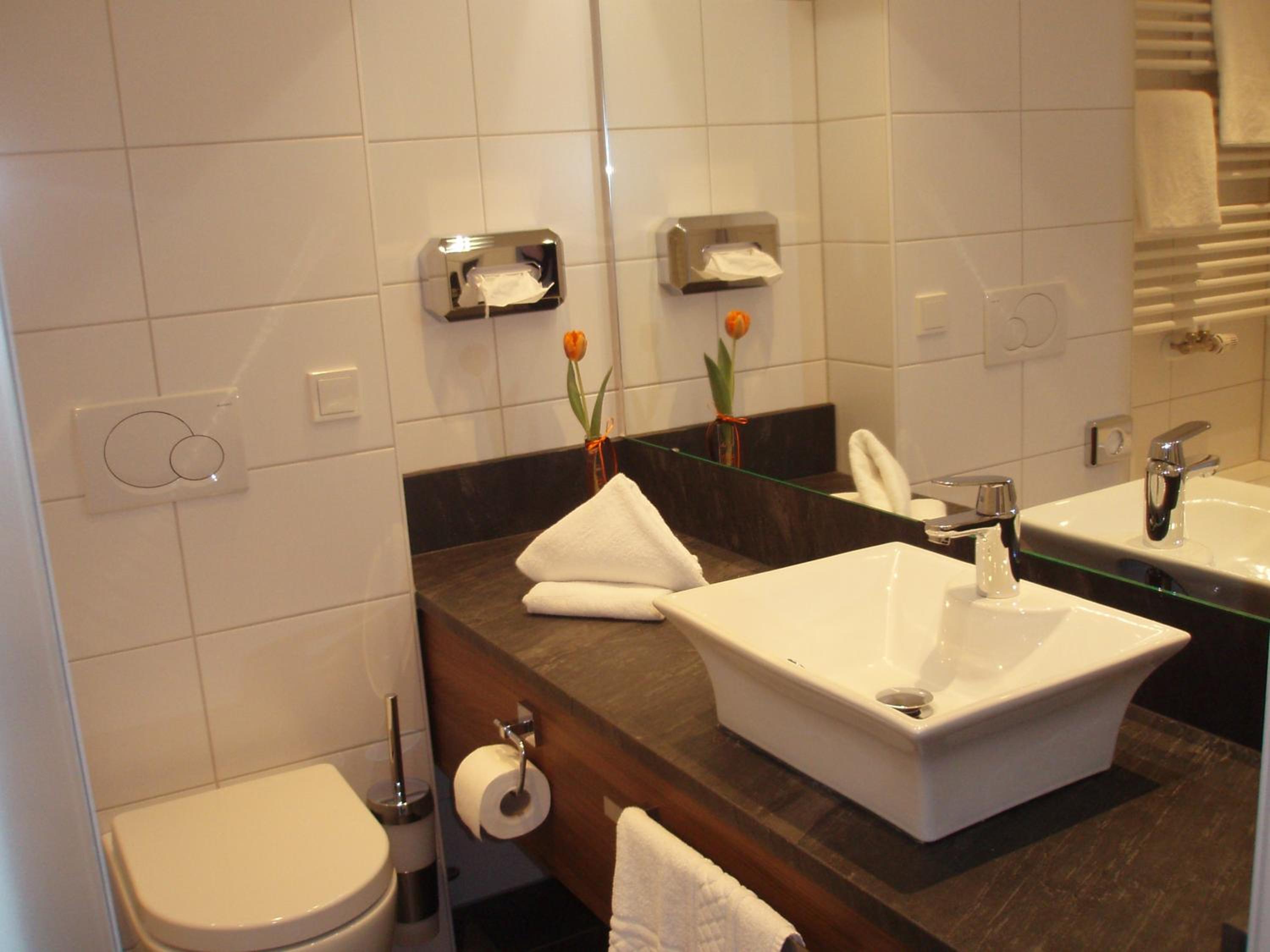 Double Room - Photo 11