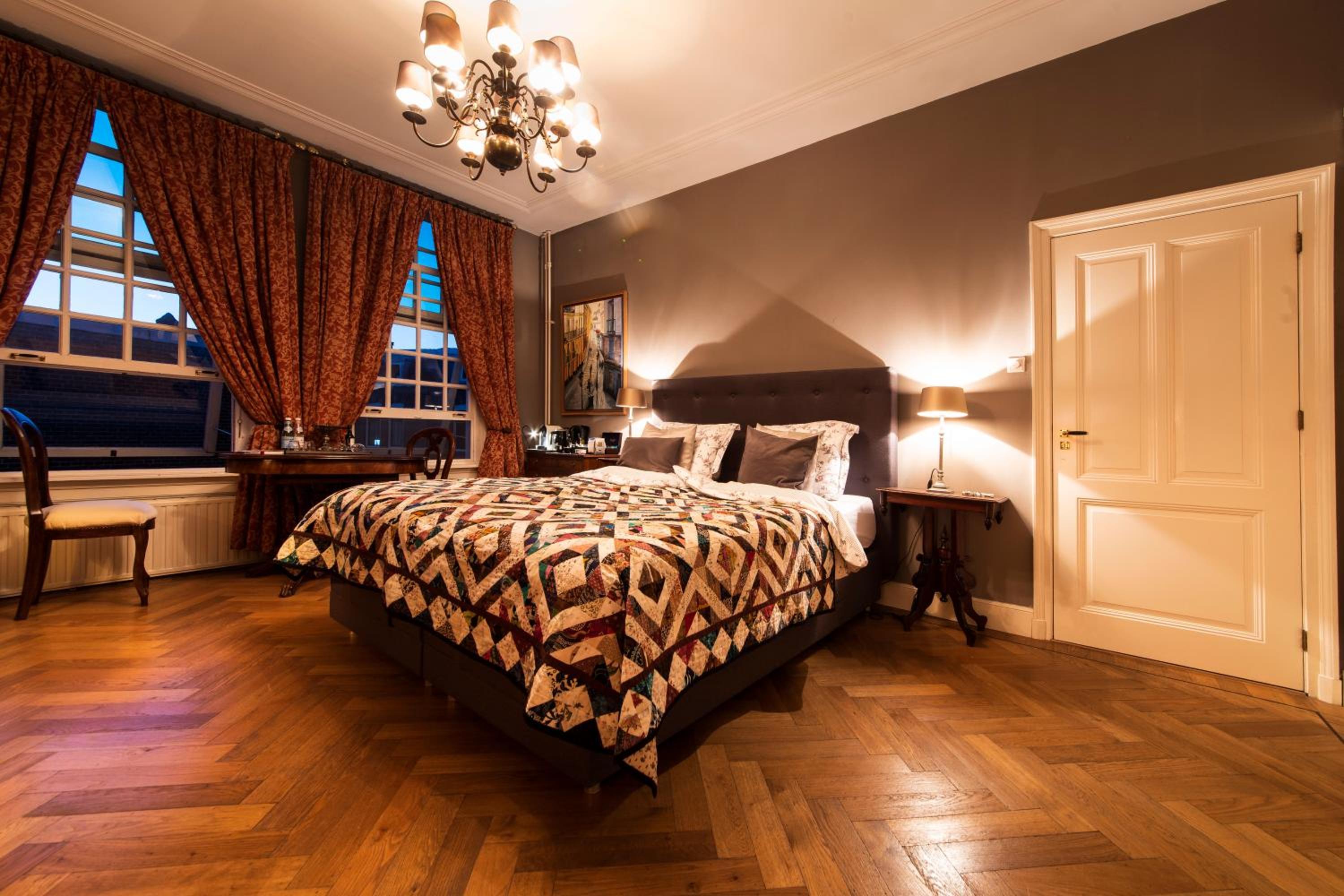 Deluxe Double or Twin Room