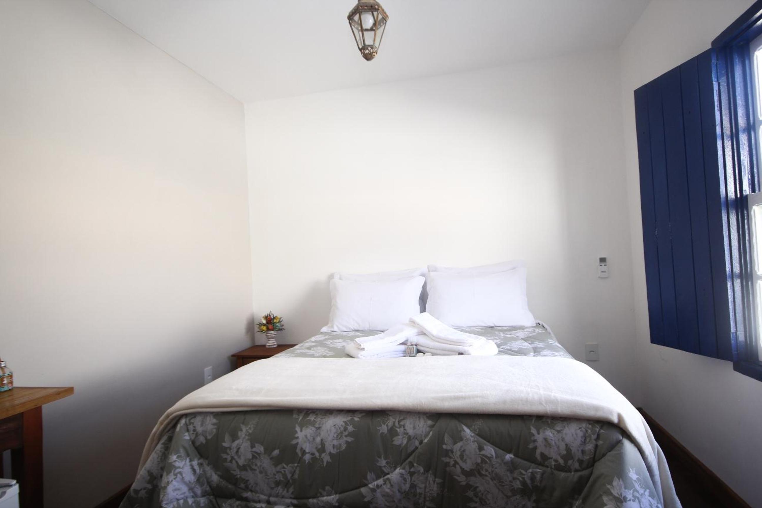 Deluxe Double or Twin Room - Photo 8