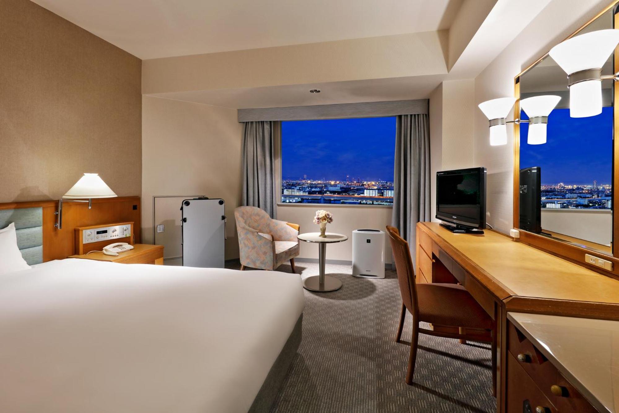 Double Room with Small Double Bed - Non-Smoking - Photo 2