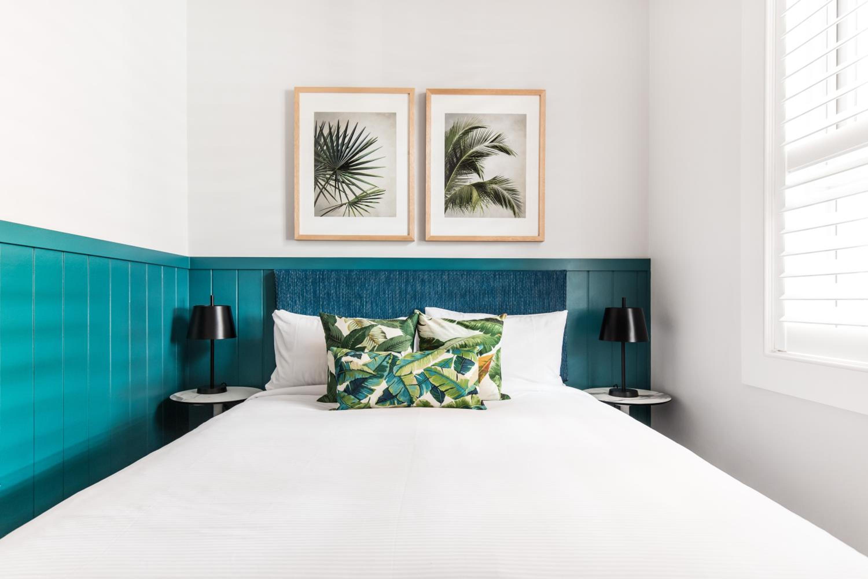 Double Room with Shared Bathroom
