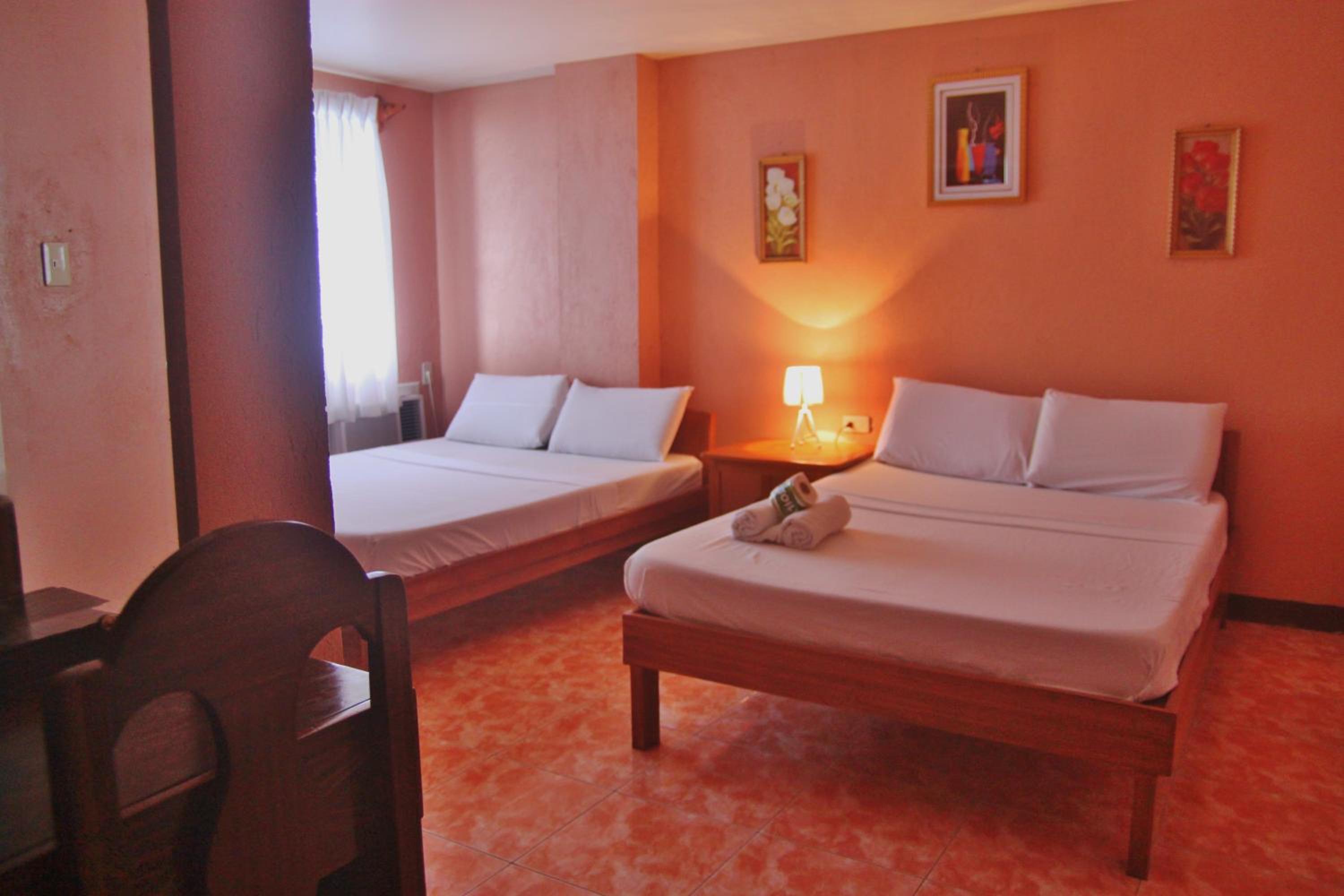 Deluxe Suite with Sea View - Photo 7
