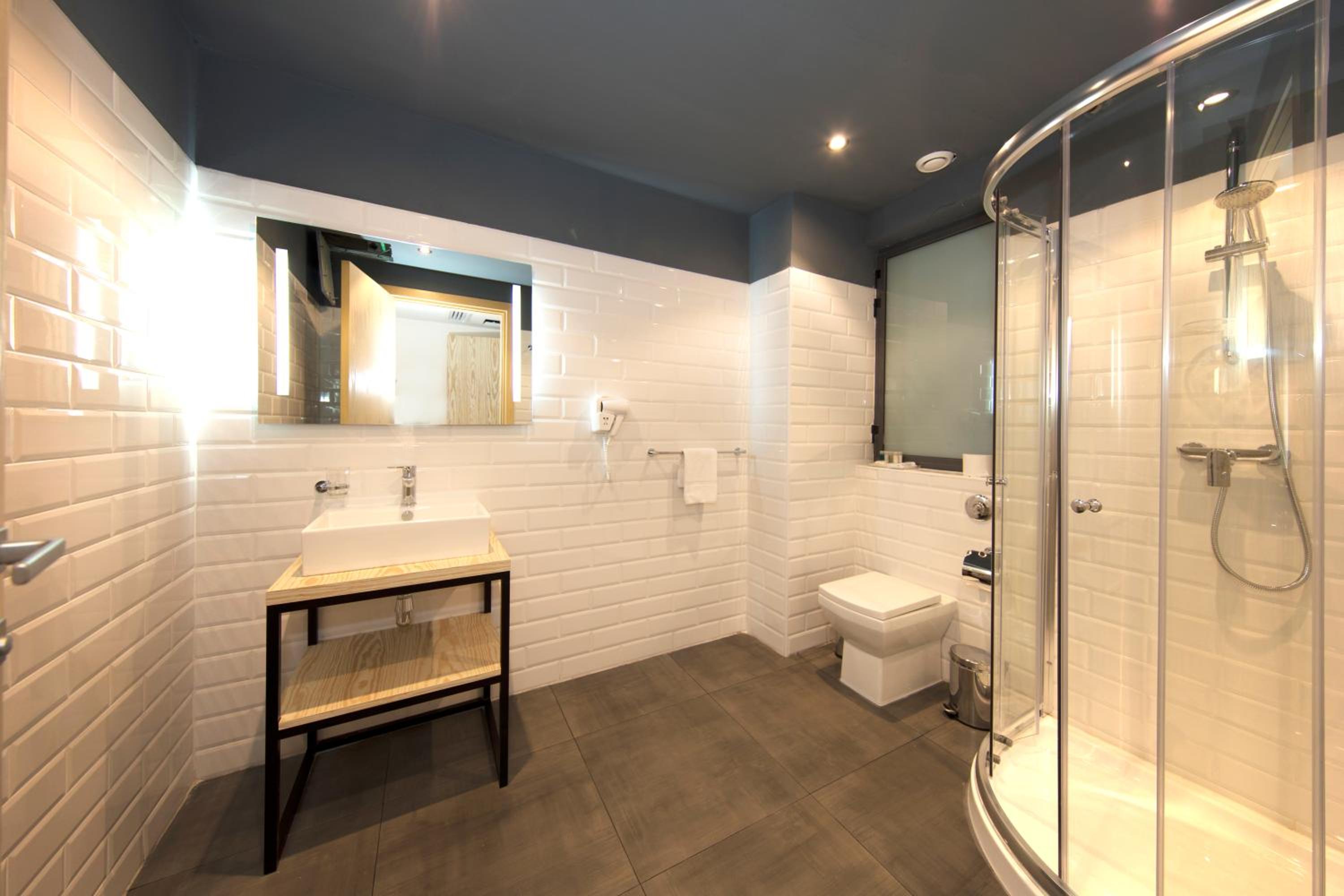 Superior Double or Twin Room photo 2