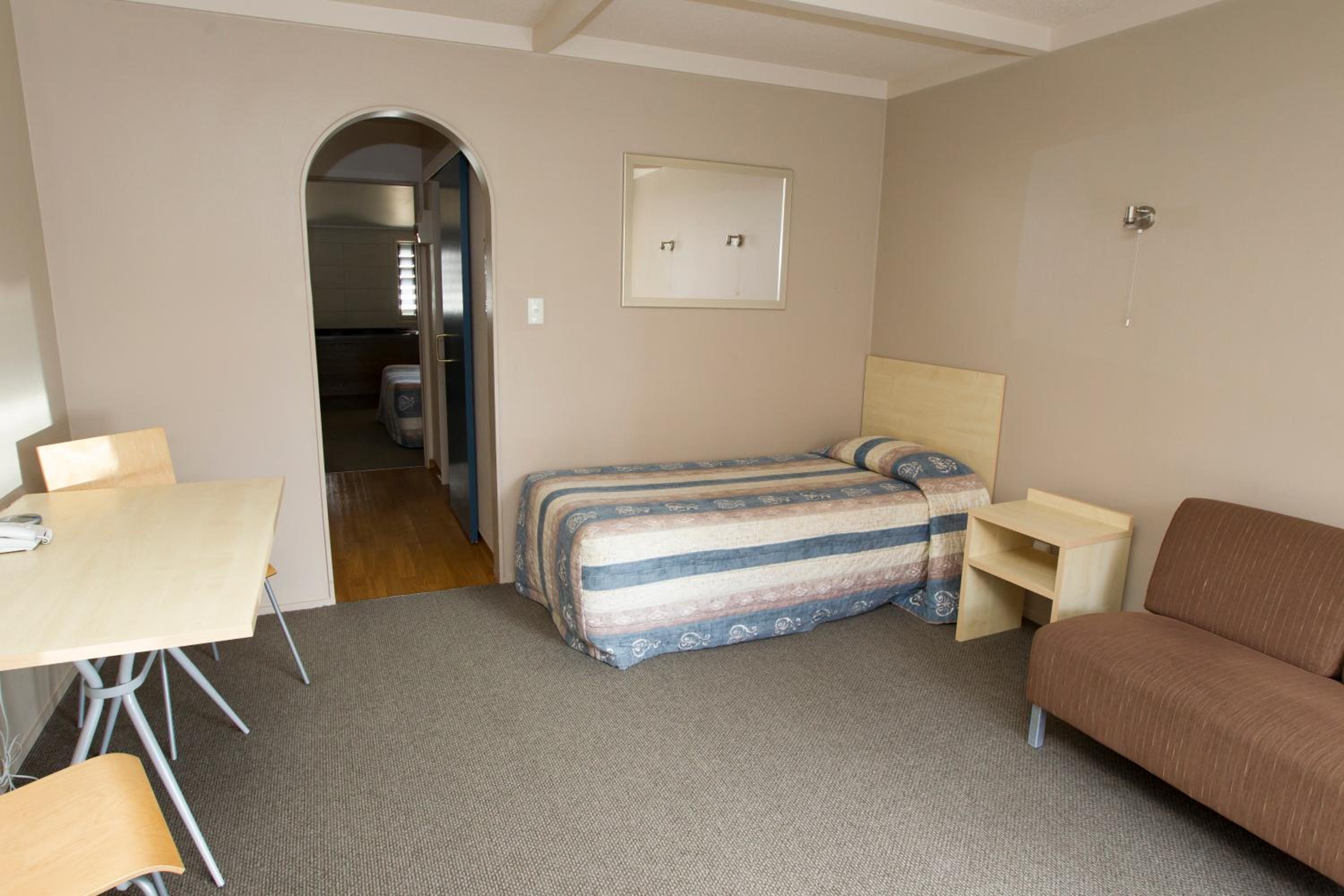 One-Bedroom Apartment photo 2