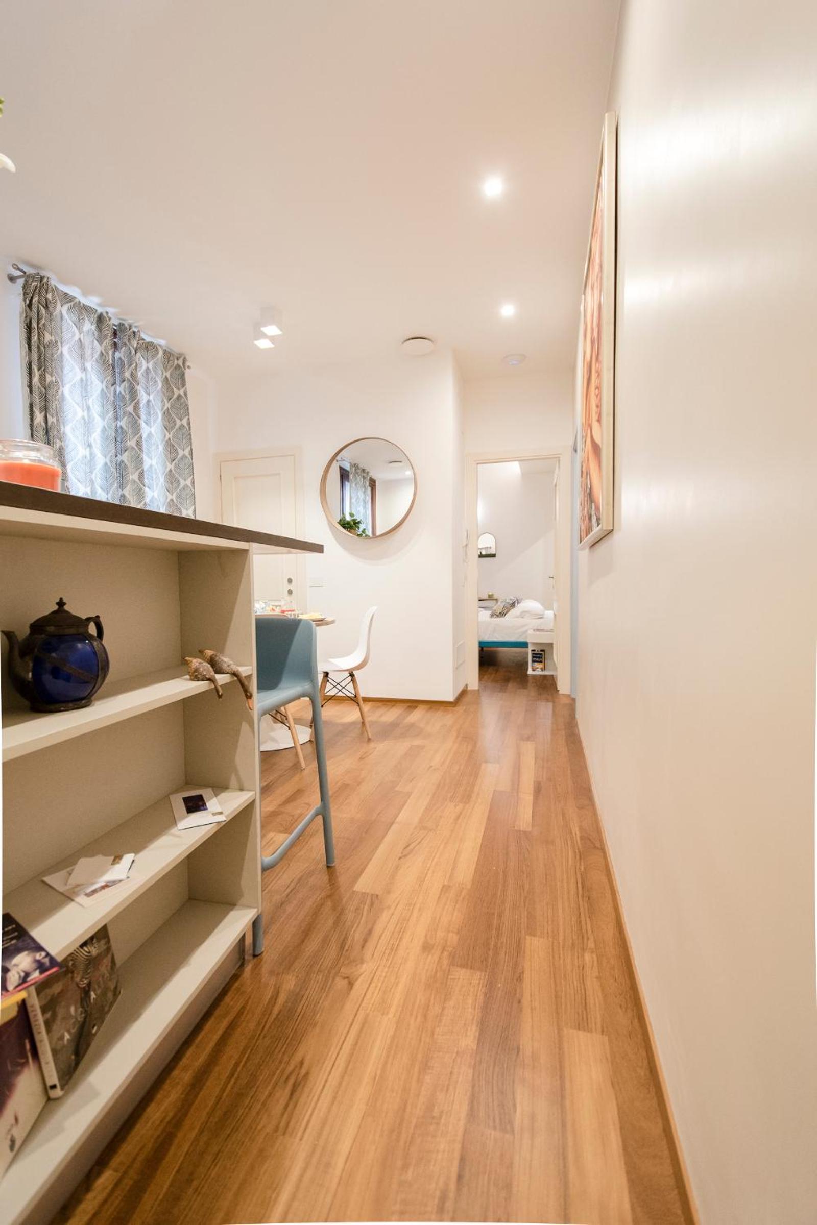 Apartment photo 2