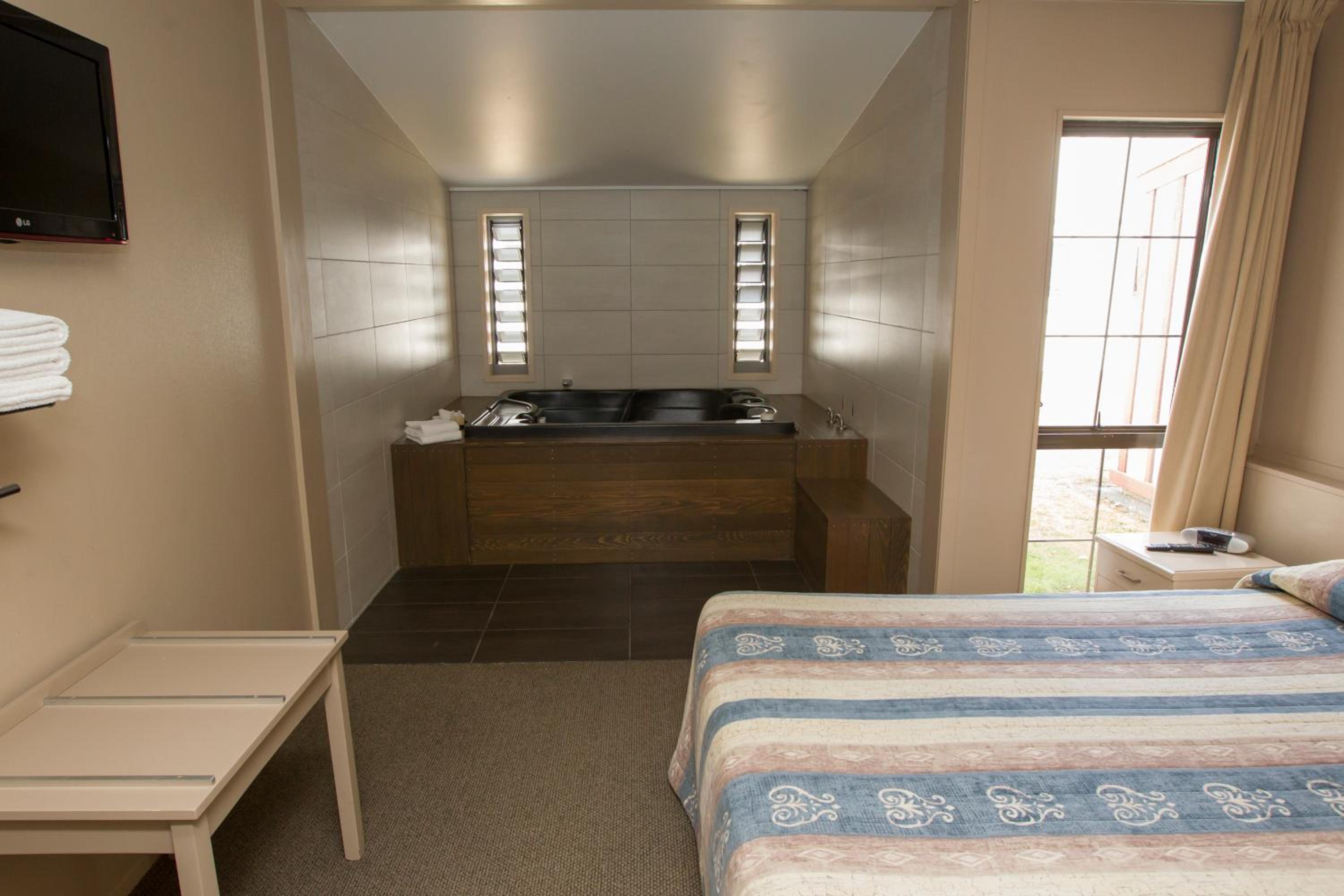 One-Bedroom Apartment with Spa Bath photo 3