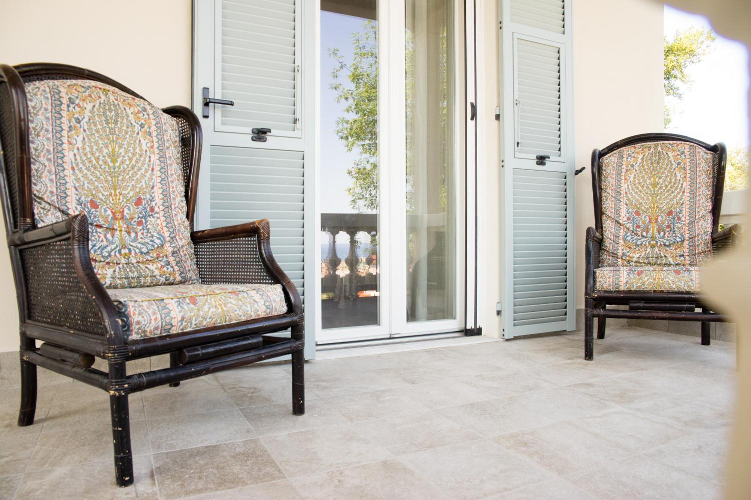 Double or Twin Room with Balcony photo 3