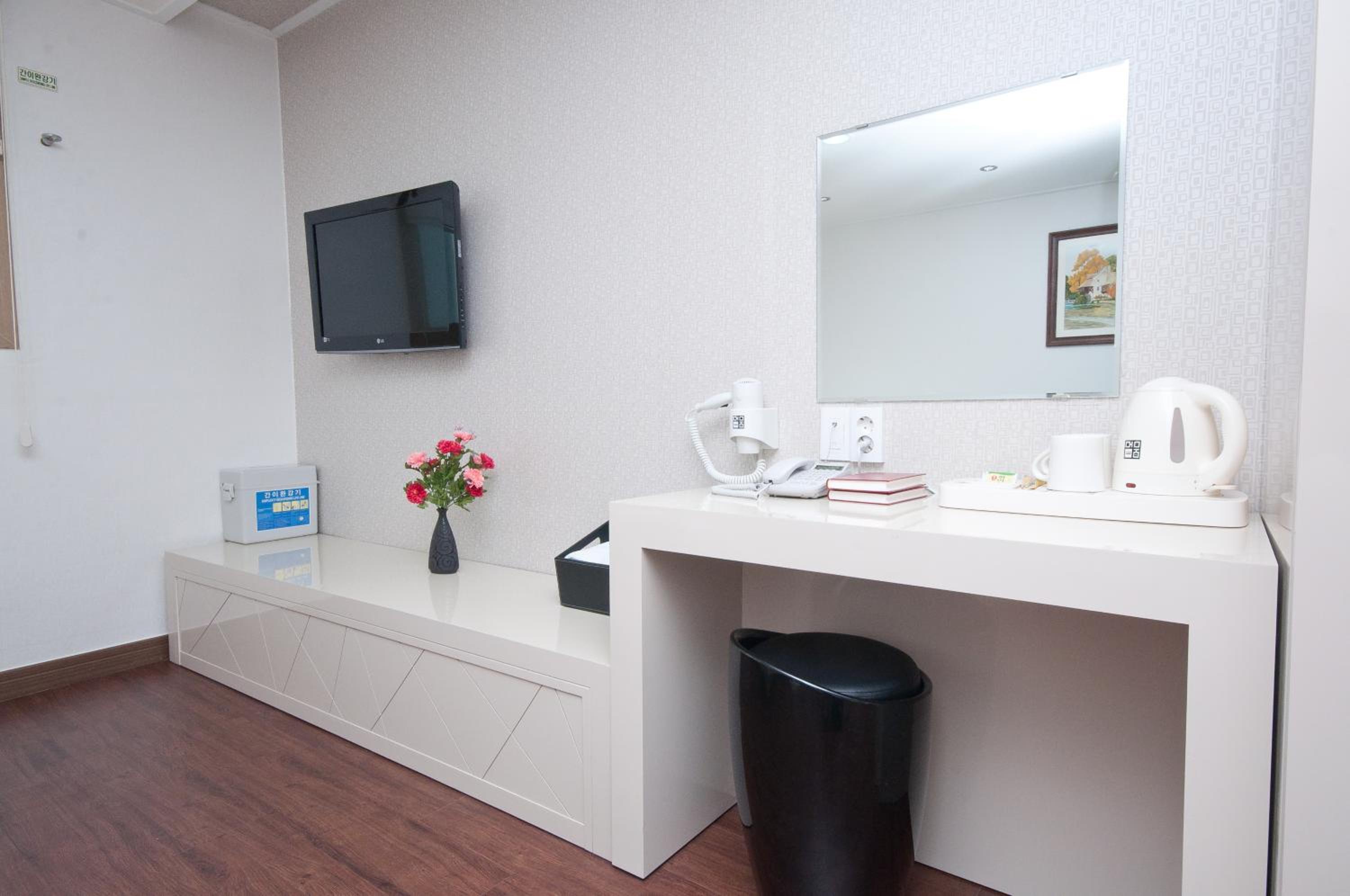 Deluxe Twin Room photo 1